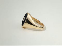 Art Deco Oval-Cut Black Onyx & Diamond Unisex Signet Ring – 18K Yellow Gold