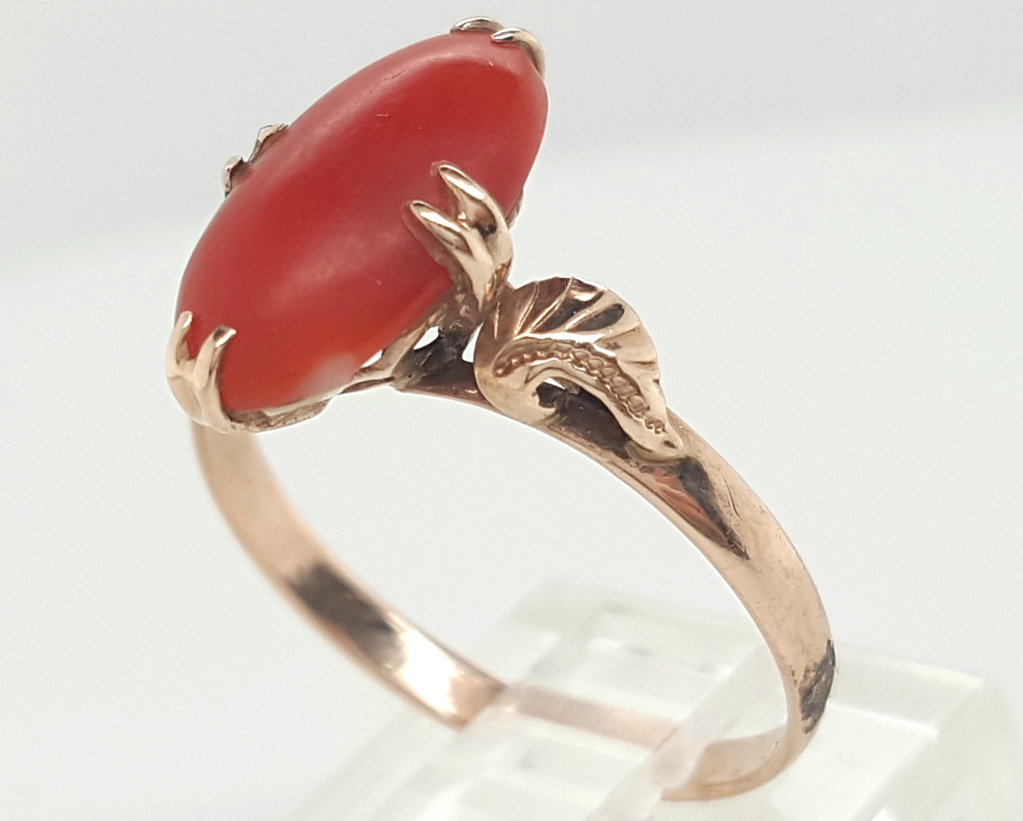 Women's Art Deco Oval Cut Precious Coral 14 Karat Yellow Gold Ring For Sale