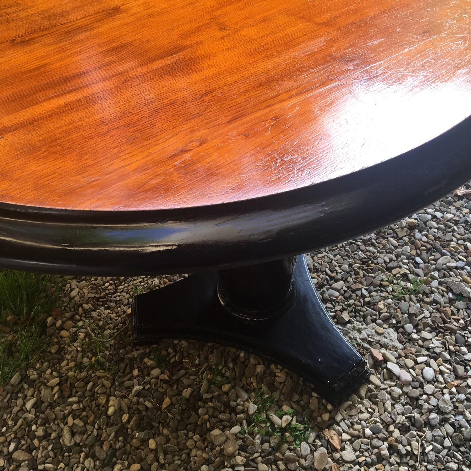 Art Deco Oval Dining Table in Mahogany Wood with Black Ebonized Edge, 1940s For Sale 7