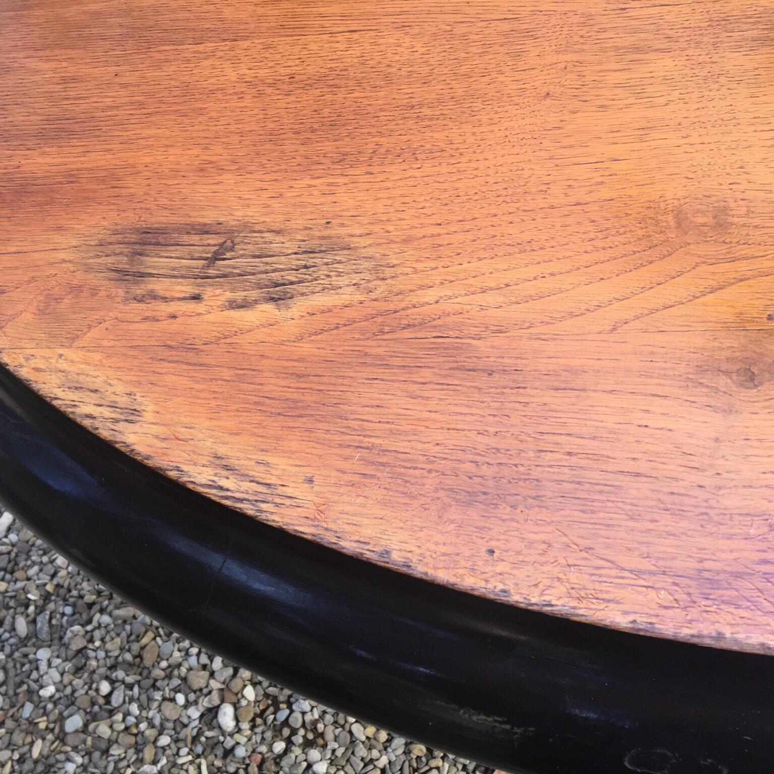 Art Deco Oval Dining Table in Mahogany Wood with Black Ebonized Edge, 1940s For Sale 14