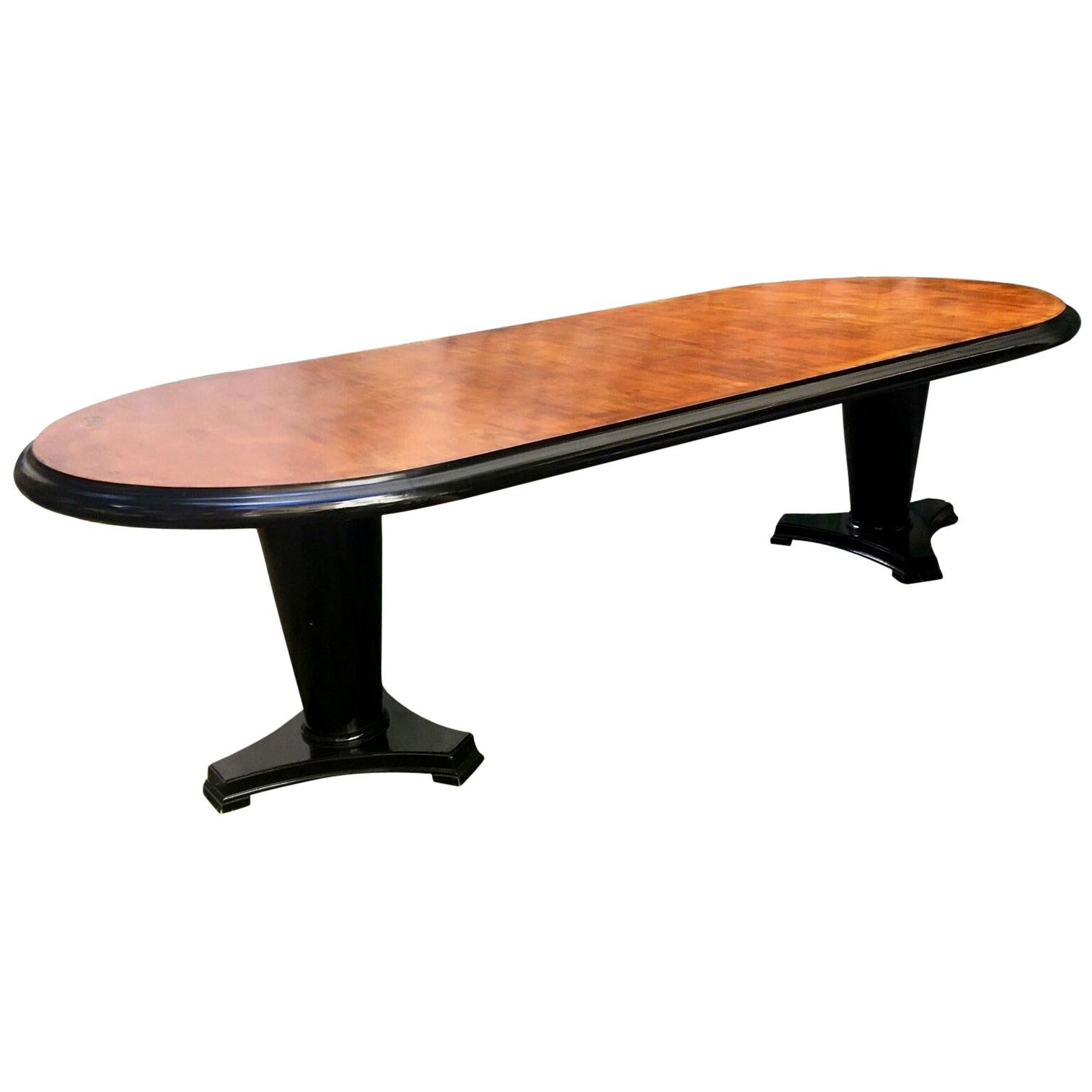 Art Deco Oval Dining Table in Mahogany Wood with Black Ebonized Edge, 1940s For Sale