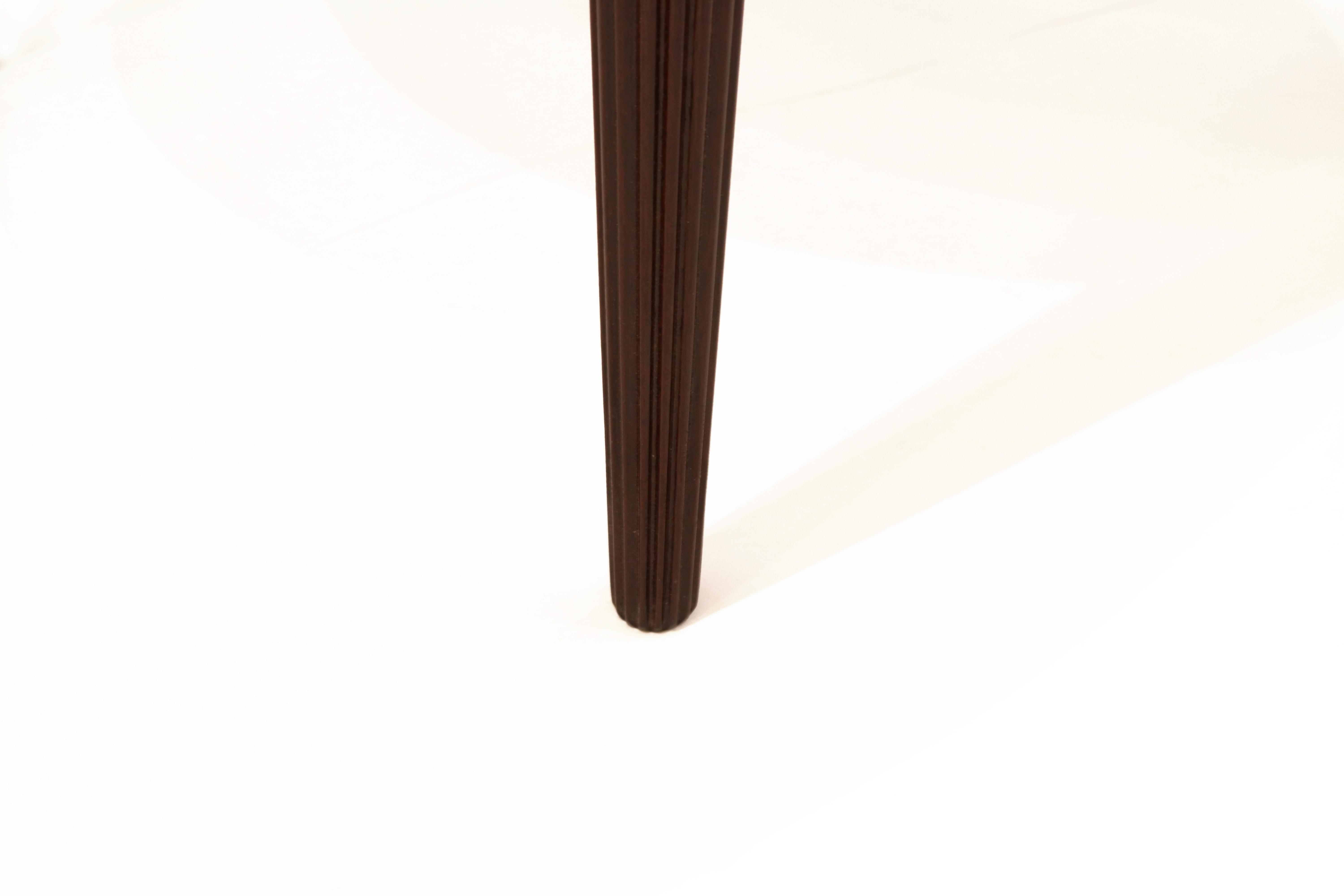 Table de lampe ovale art déco en vente 1