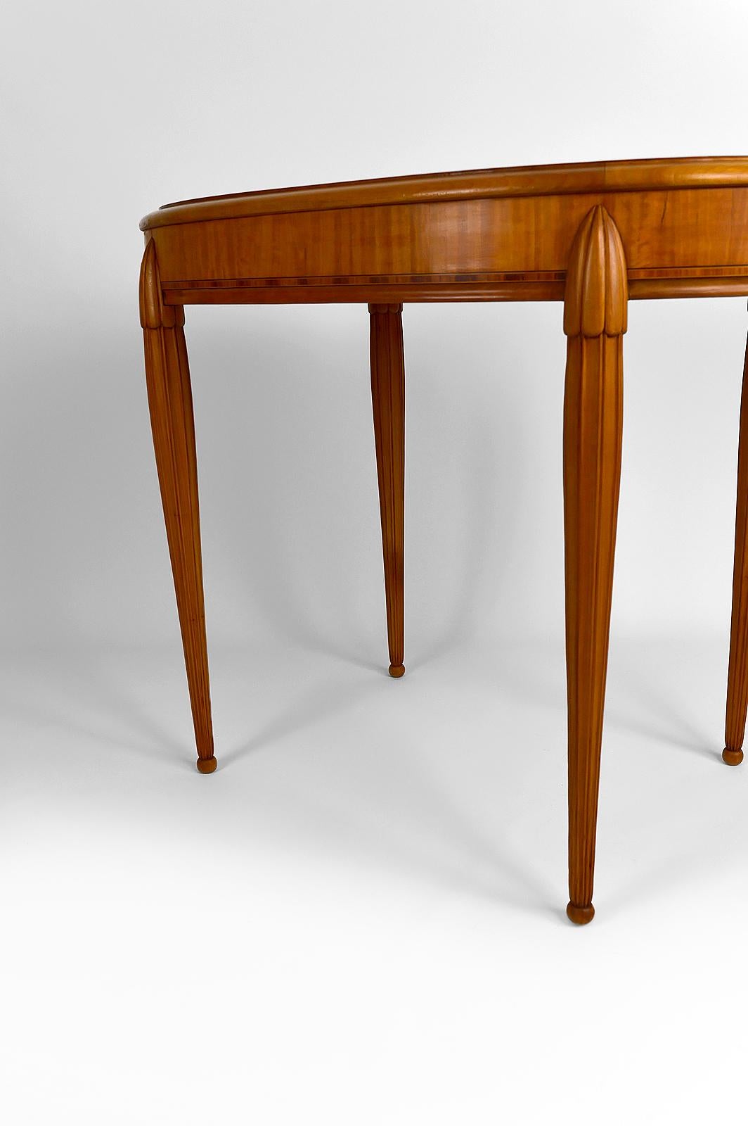 Art Deco Oval Pedestal Table with Marquetry, France, circa 1920 1