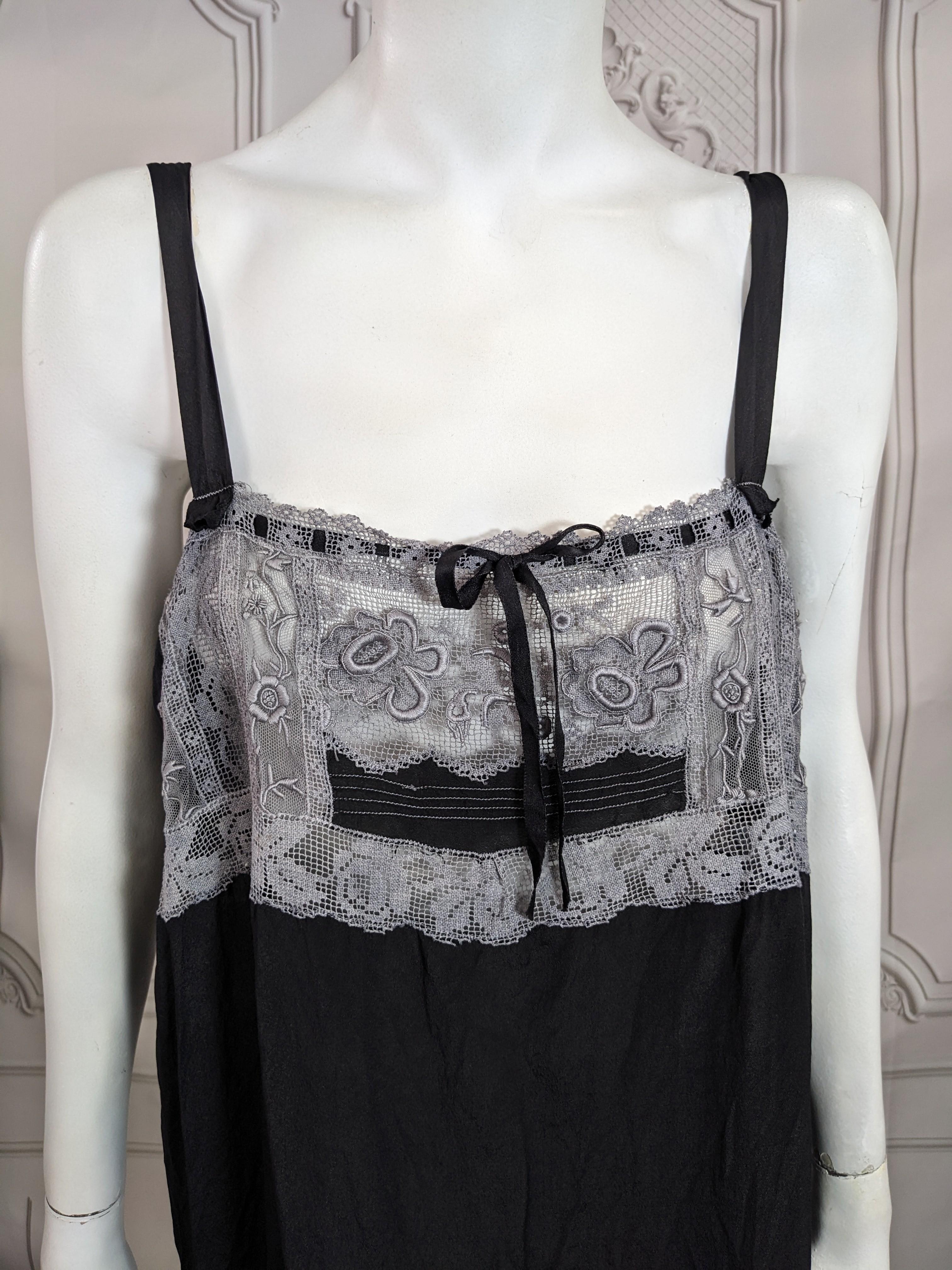 Nero Abito chemise sovratinto Art Deco, Studio VL in vendita