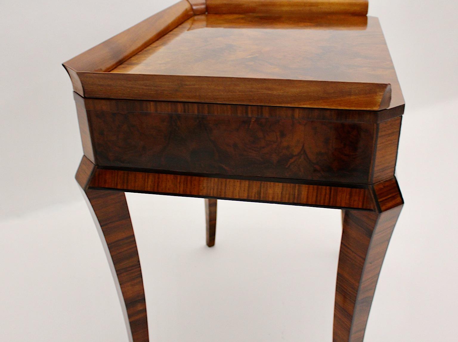 Art Deco Pagoda Walnut Brass Writing Desk Side Table Hugo Gorge, C.1925, Vienna For Sale 13