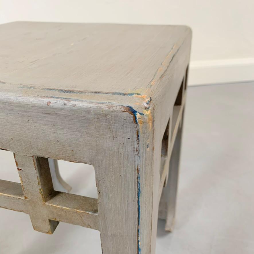 Bemalter Hocker im Art déco-Stil, Atelier Martine, um 1920, Frankreich. im Angebot 4