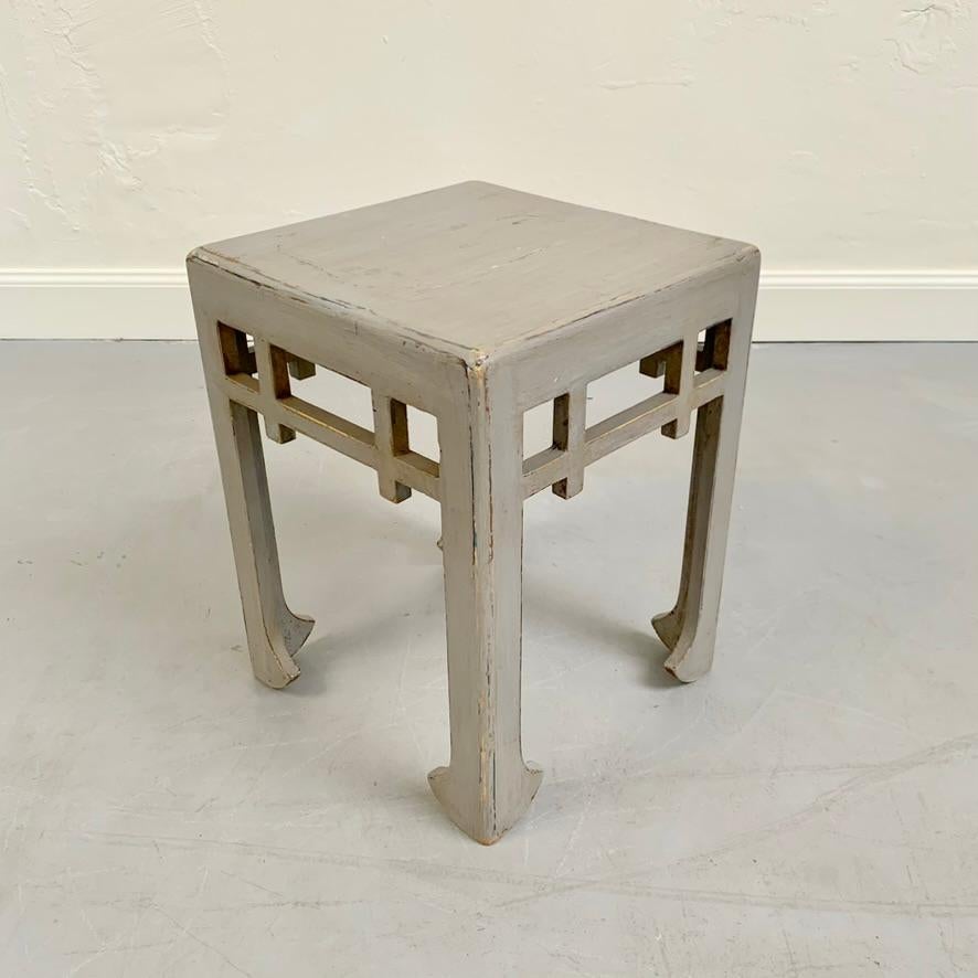 Bemalter Hocker im Art déco-Stil, Atelier Martine, um 1920, Frankreich. (Frühes 20. Jahrhundert) im Angebot