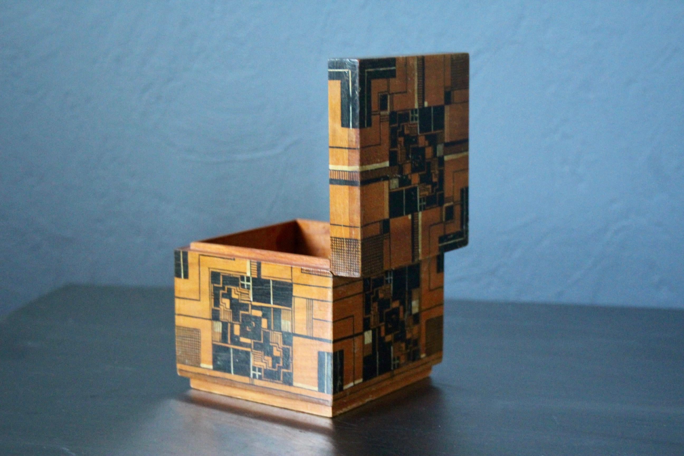 Art Deco gemalt Wood Box im Zustand „Gut“ im Angebot in grand Lancy, CH