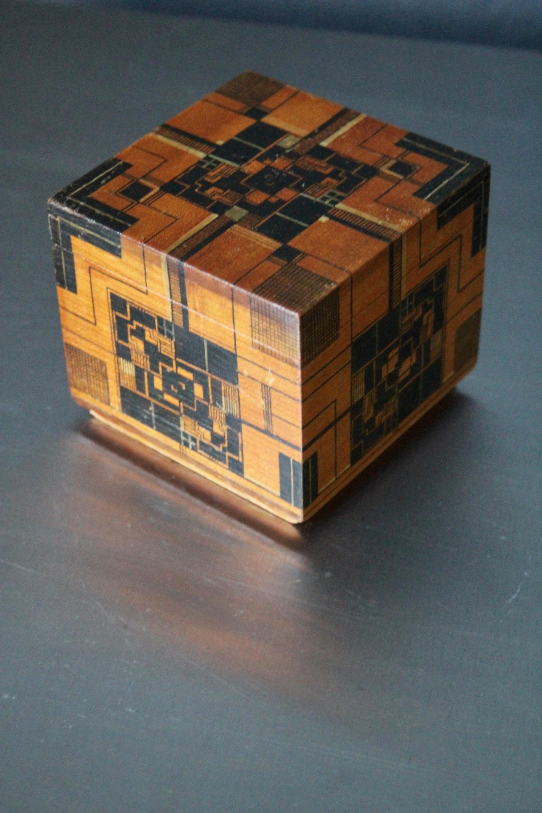Art Deco gemalt Wood Box im Angebot 3