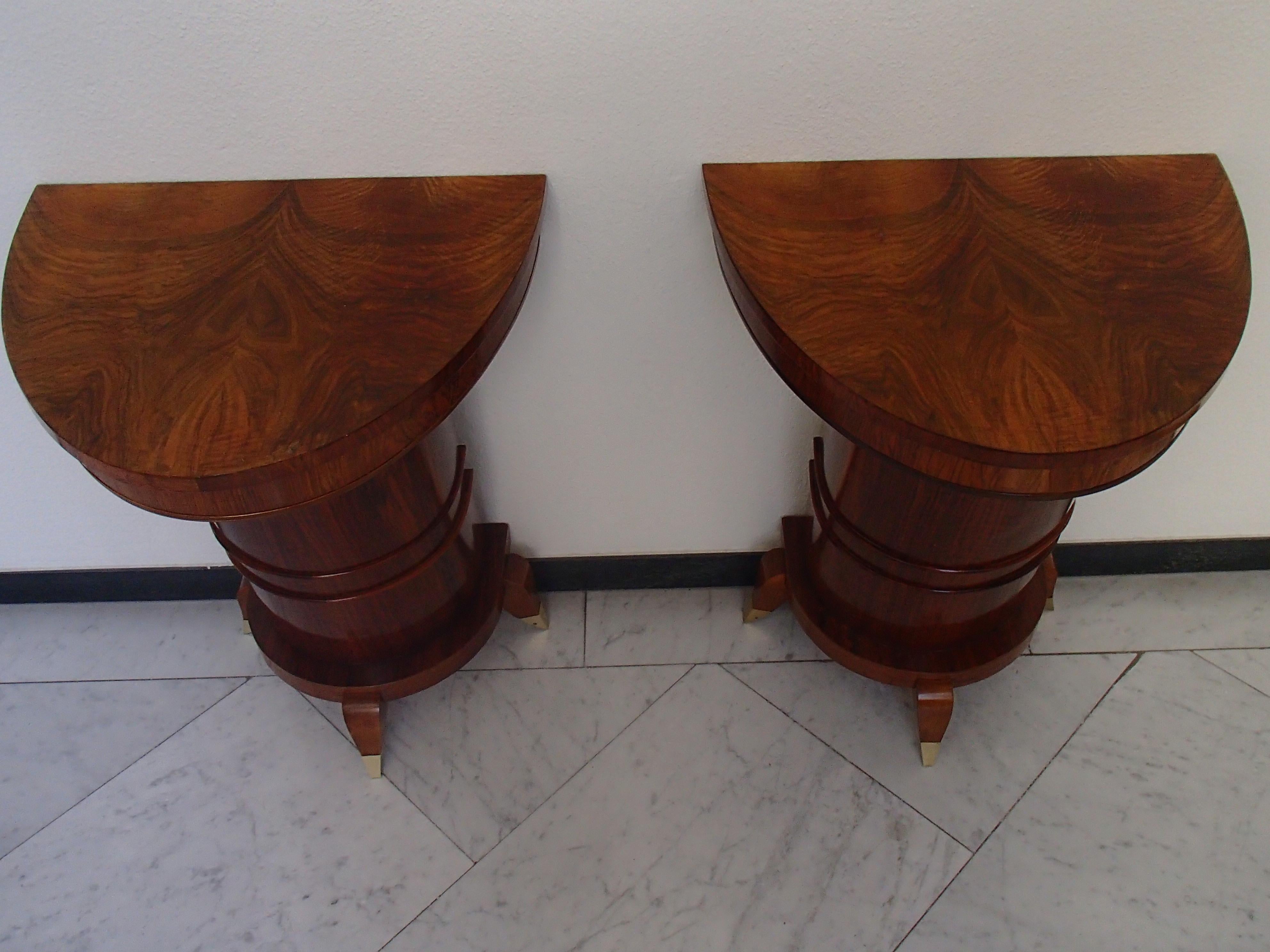 Art Deco Pair of 1940s Consoles For Sale 9