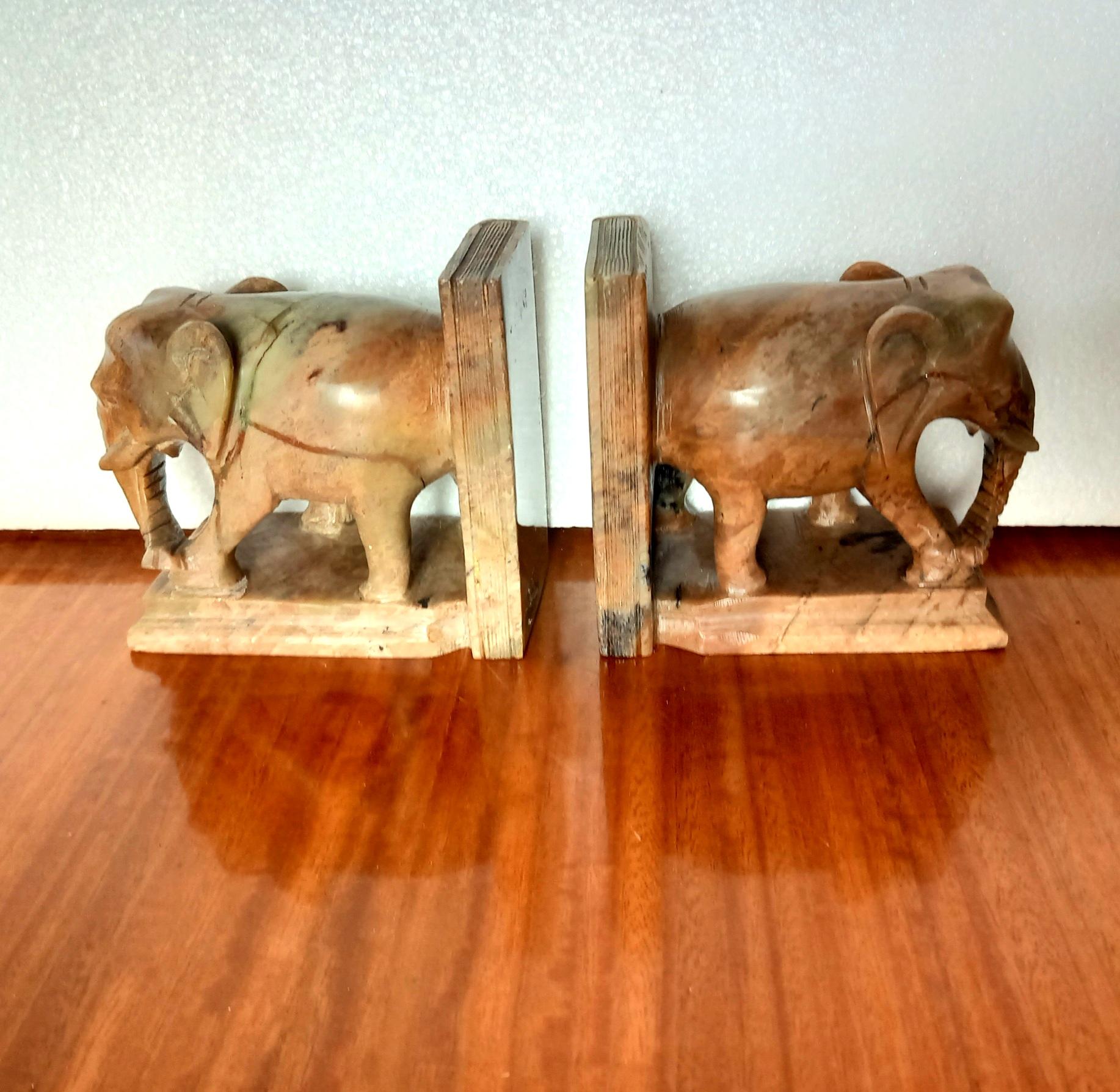 Art Deco Pair of Alabaster Bookends Elephant on a Book Spain 20th Century 8