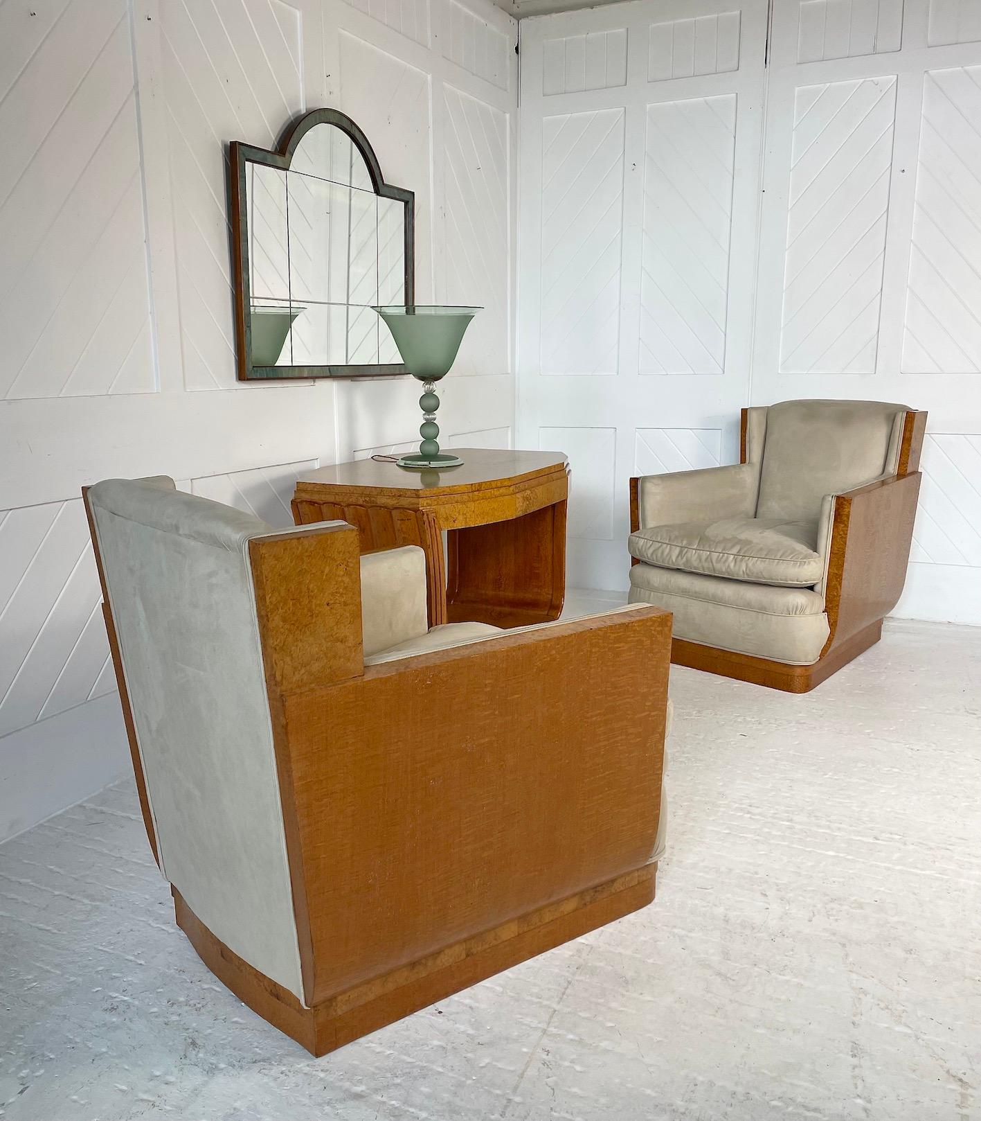 Mid-20th Century Art Deco Pair of Armchairs by Waring & Gillow