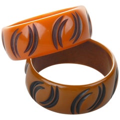 Retro Art Deco Pair of Bakelite Bracelets America, 1930s