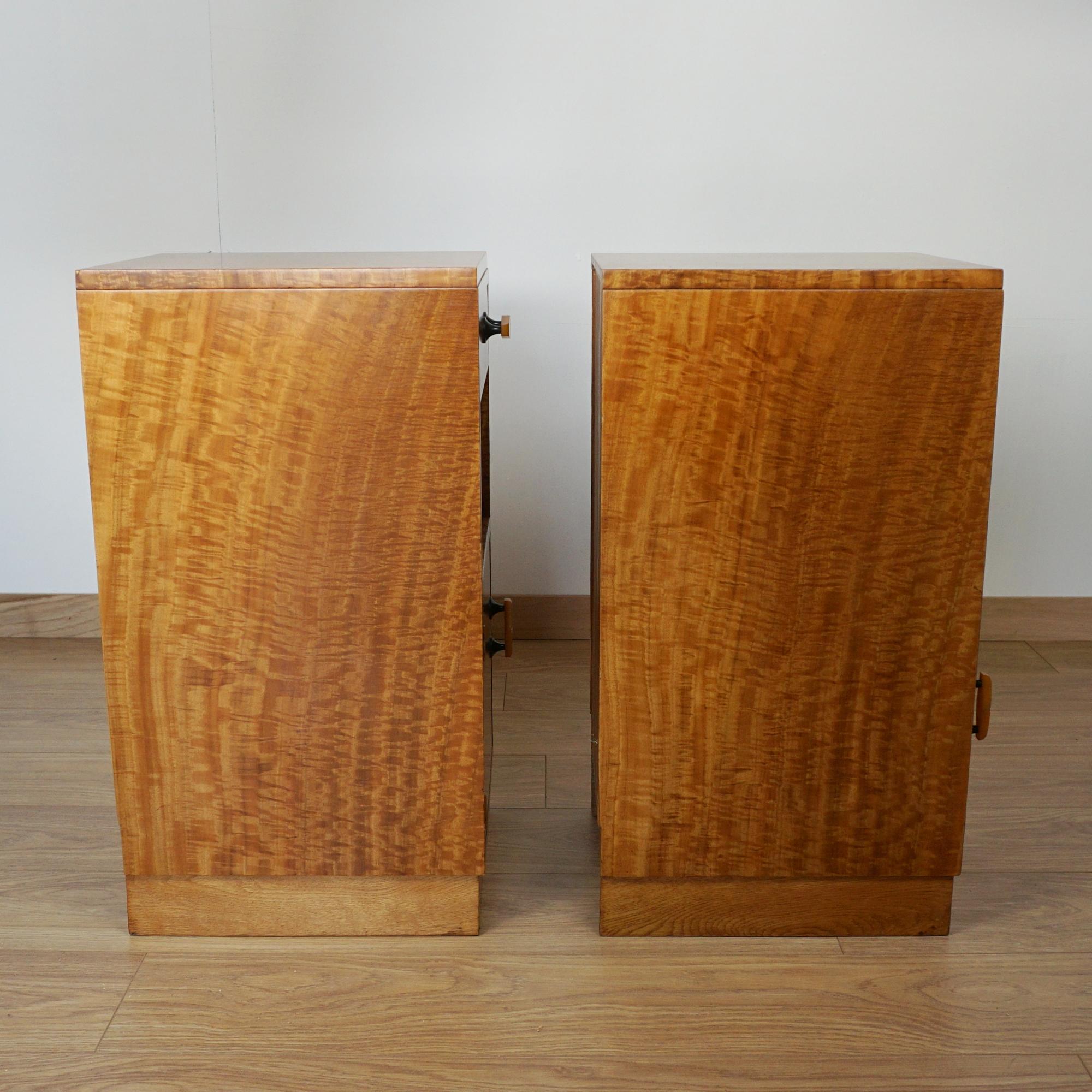 Art Deco Pair of Bedside Cabinets 5