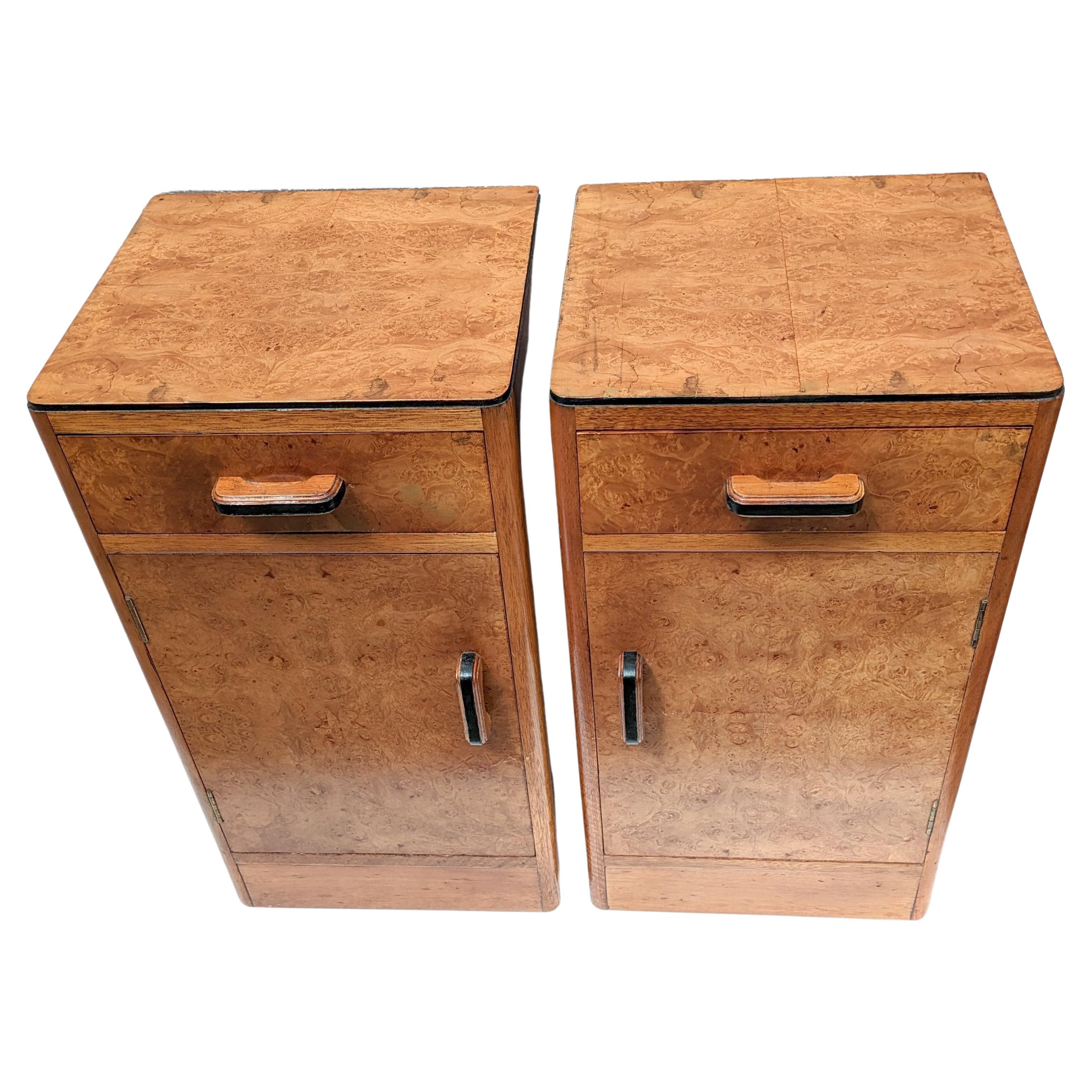 English Art Deco Pair of Blonde Maple Bedroom Bedside Cabinets, c1930 For Sale