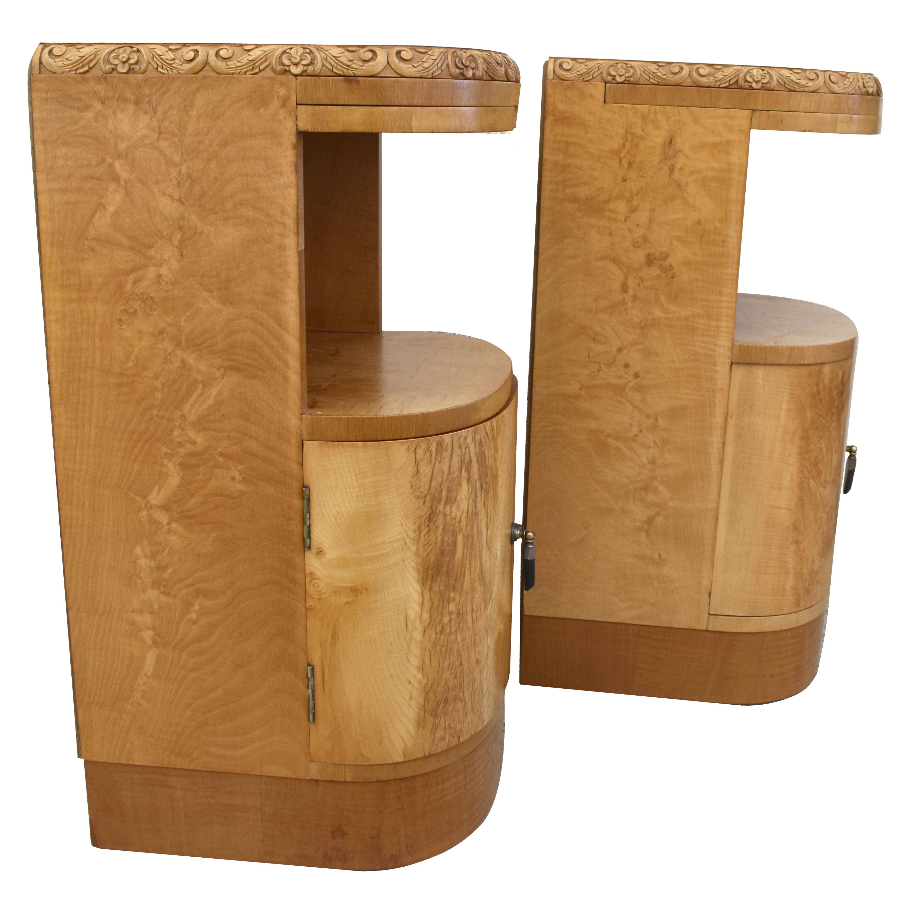 Art Deco Pair of Blonde Sycamore Bedside Cabinet Night Stands by Epstein, c1930 1