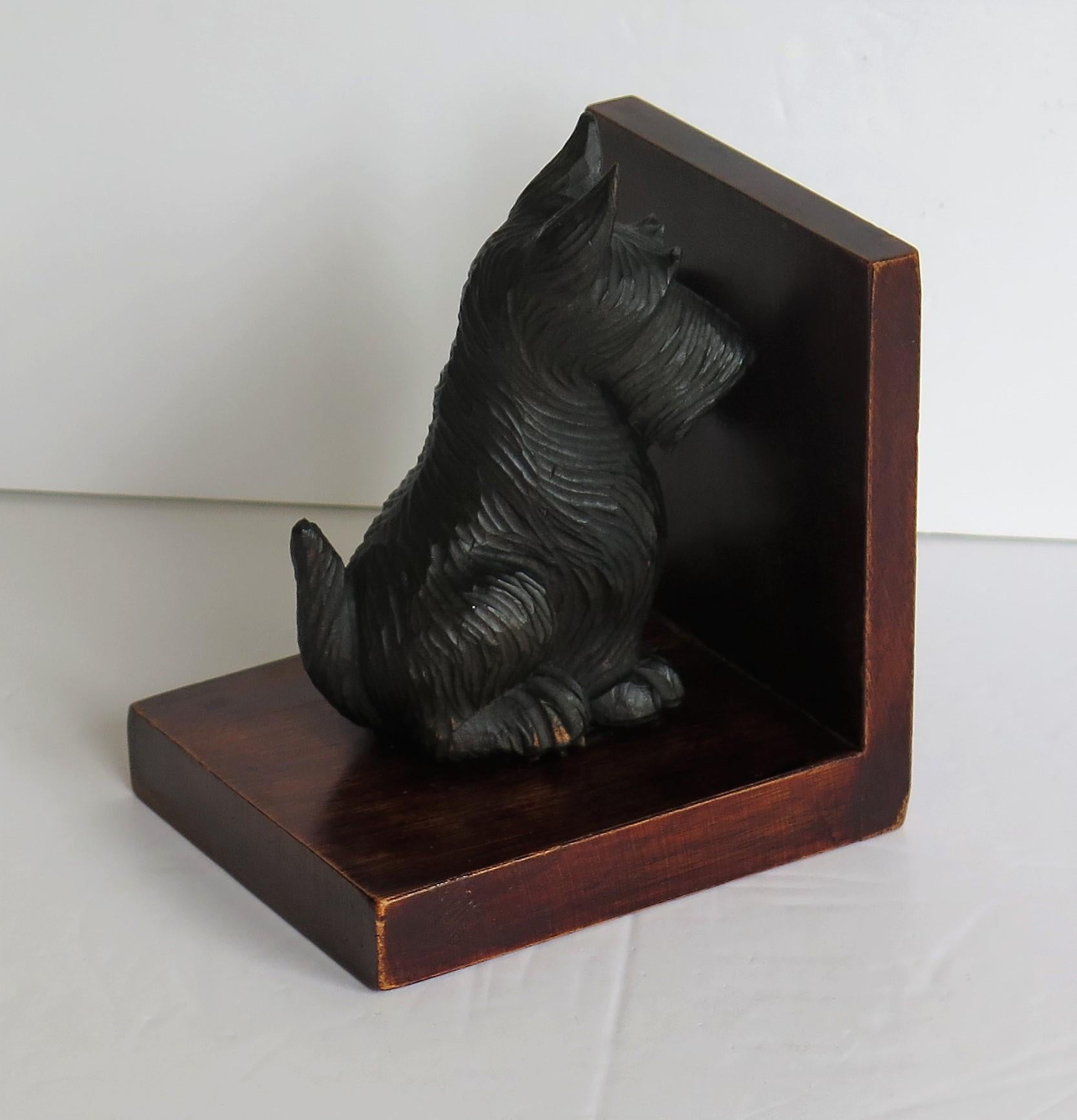 Art Deco Pair of Bookends Hardwood with Terrier Dog Figures, circa 1930 4
