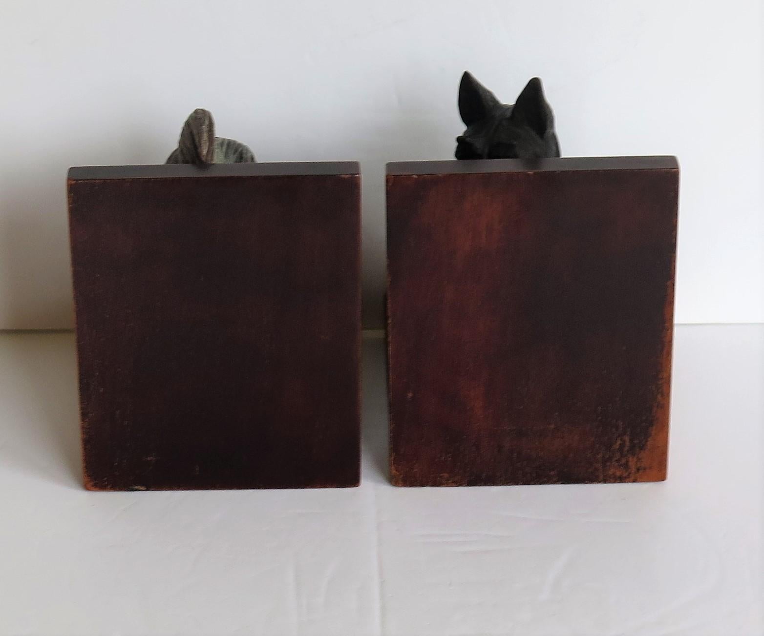 Art Deco Pair of Bookends Hardwood with Terrier Dog Figures, circa 1930 10