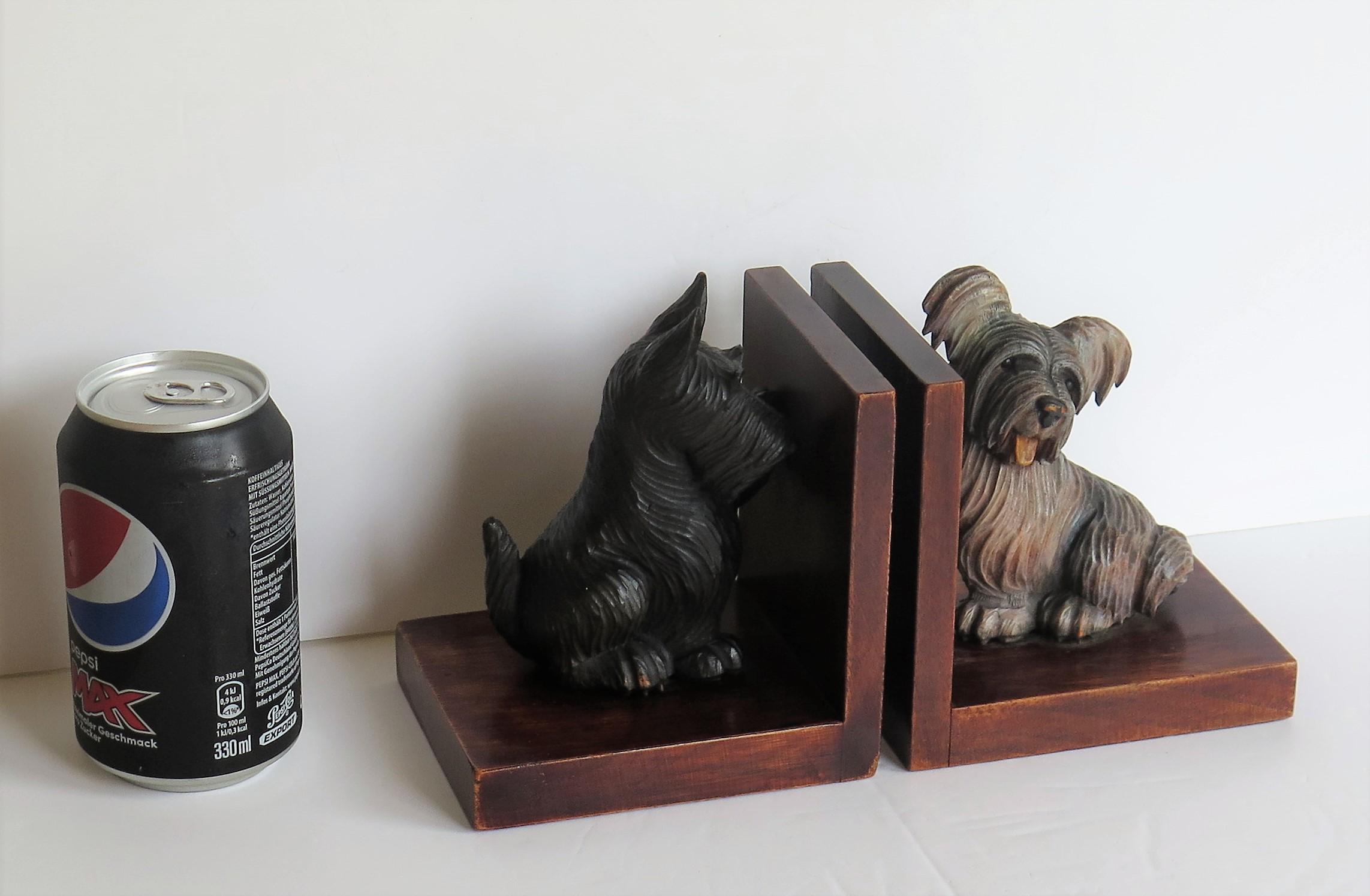 Art Deco Pair of Bookends Hardwood with Terrier Dog Figures, circa 1930 14