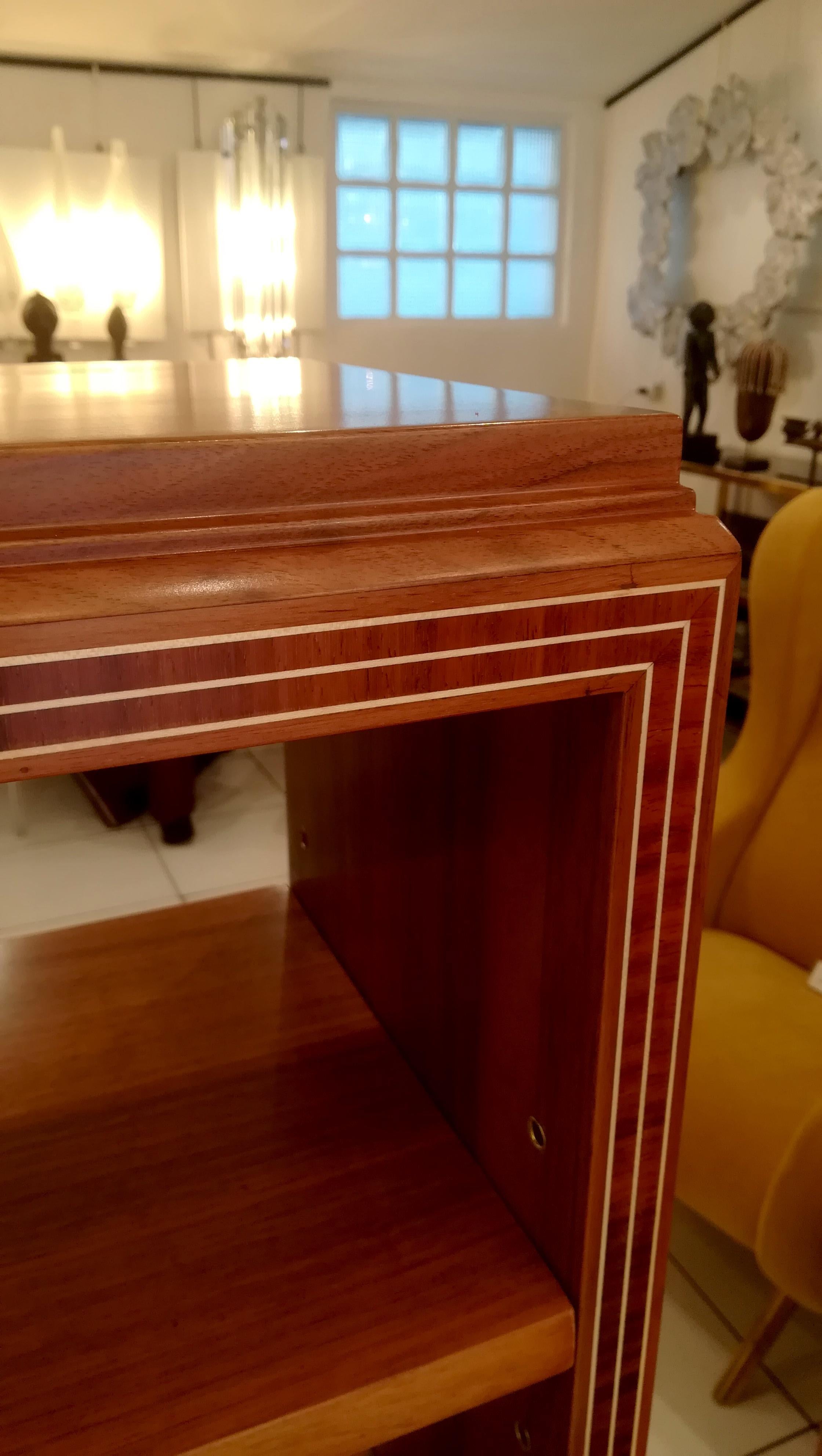 Art Deco Pair of Bookshelves, circa 1930 4