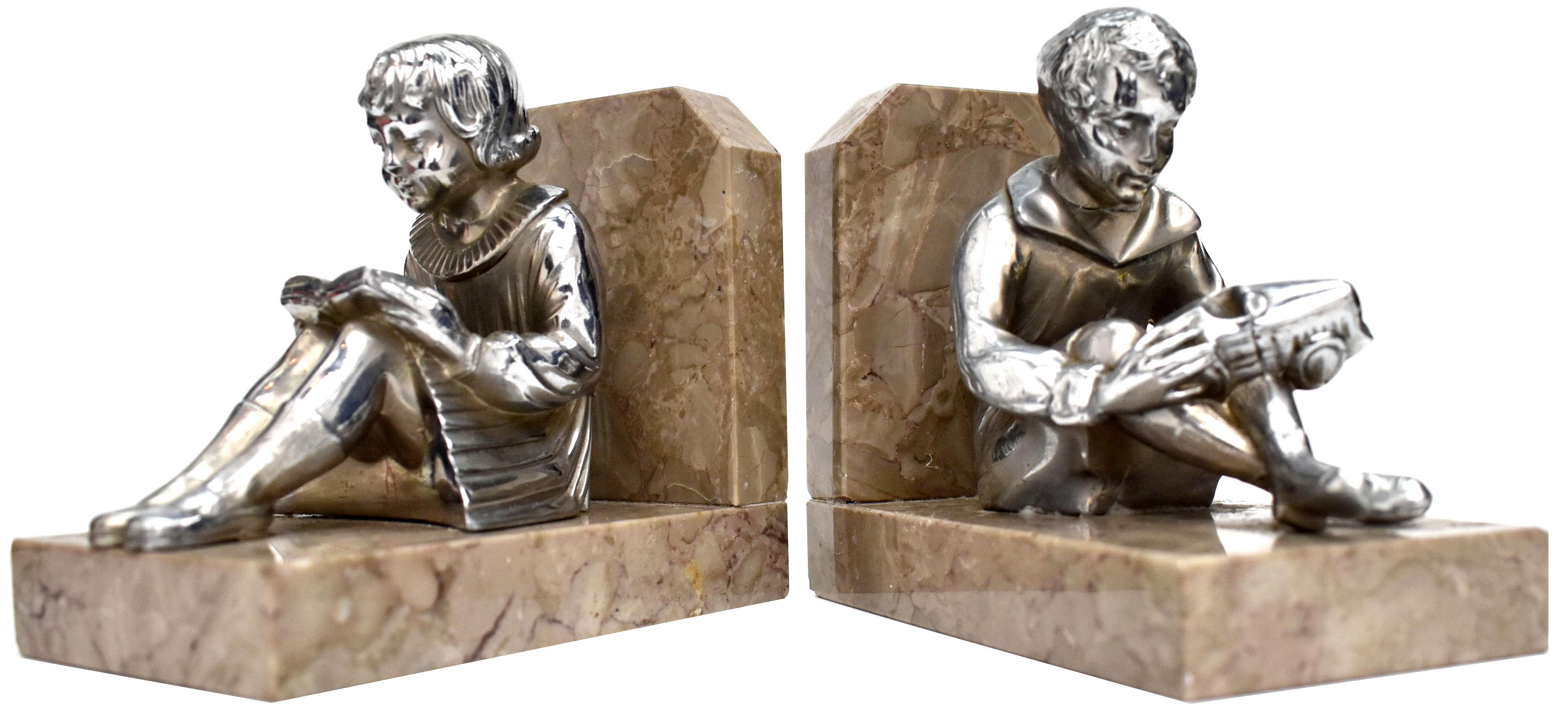 Art Deco Pair of Chromed Figurative Bookends, French, circa 1930 For Sale 1