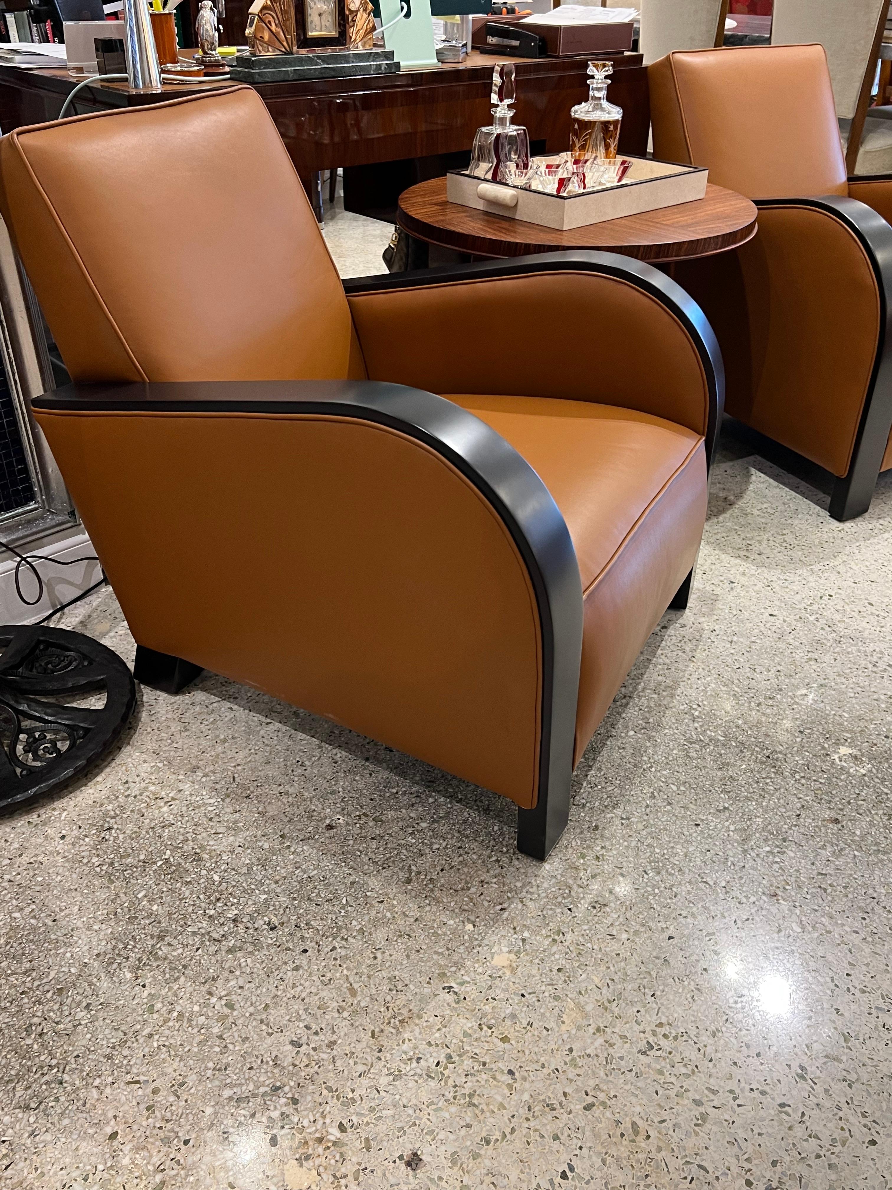 Paire de fauteuils club Art Dco dans le style de Jacques Adnet Bon état - En vente à Miami, FL