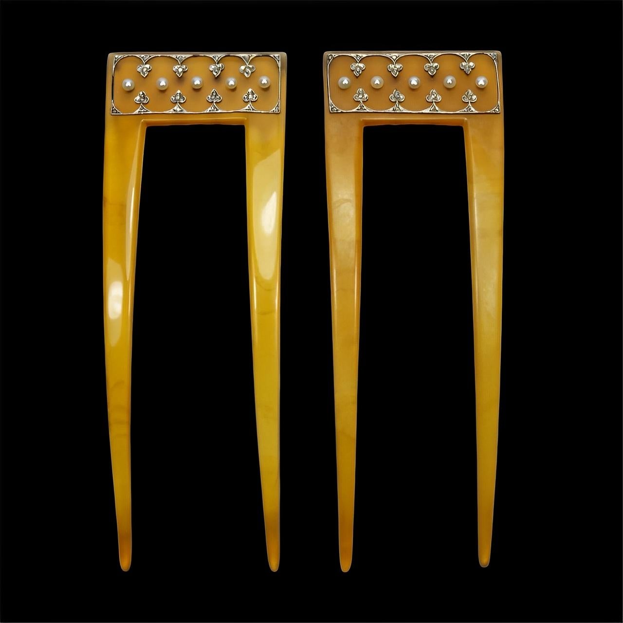 Women's or Men's Art Deco Pair of Faux Tortoiseshell Hair Combs with Faux Pearls and Rhinestones