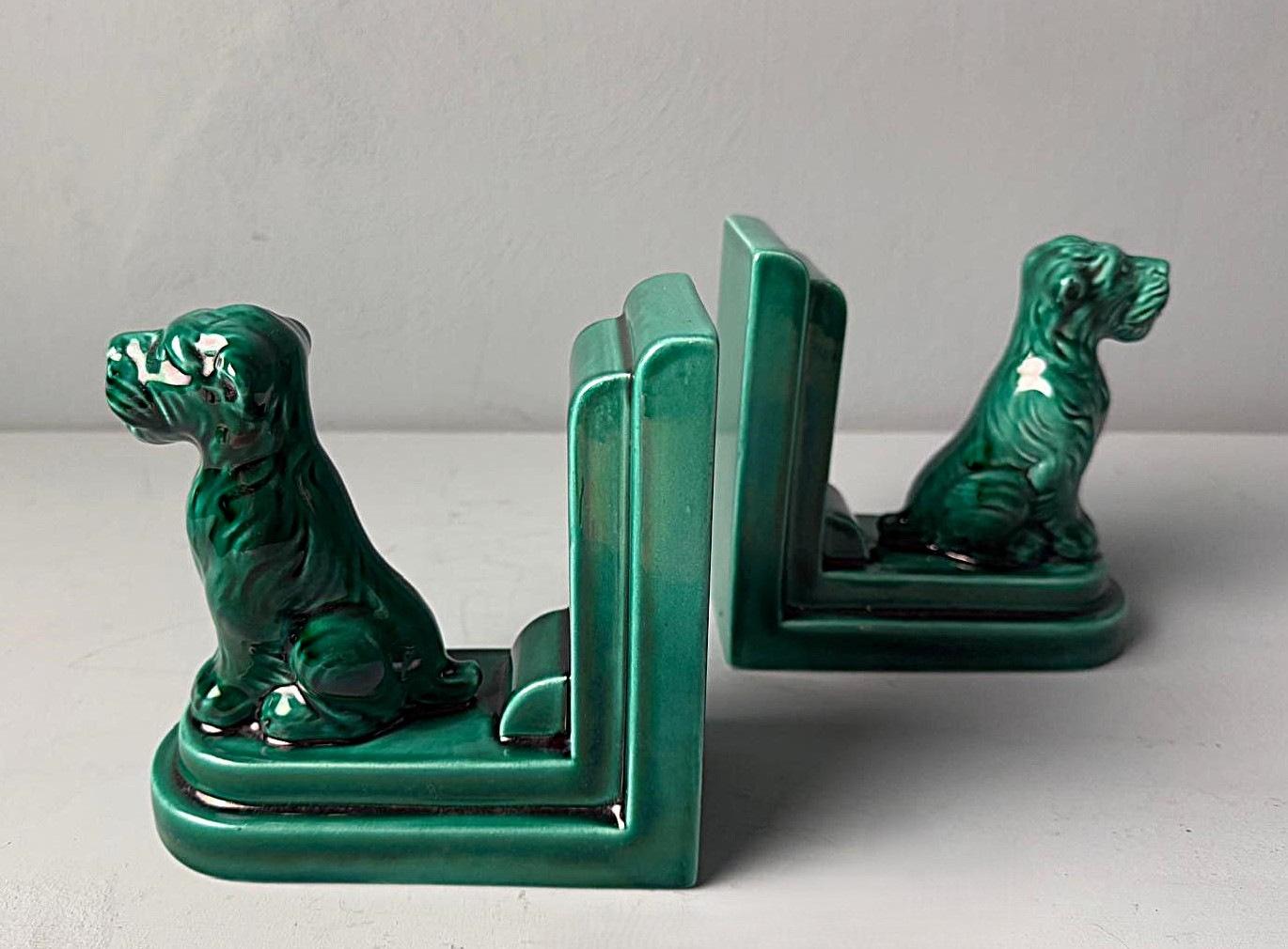 Art Deco Paar französische keramische Buchstützen im Saint Clément Stil im Zustand „Gut“ im Angebot in Prato, Tuscany