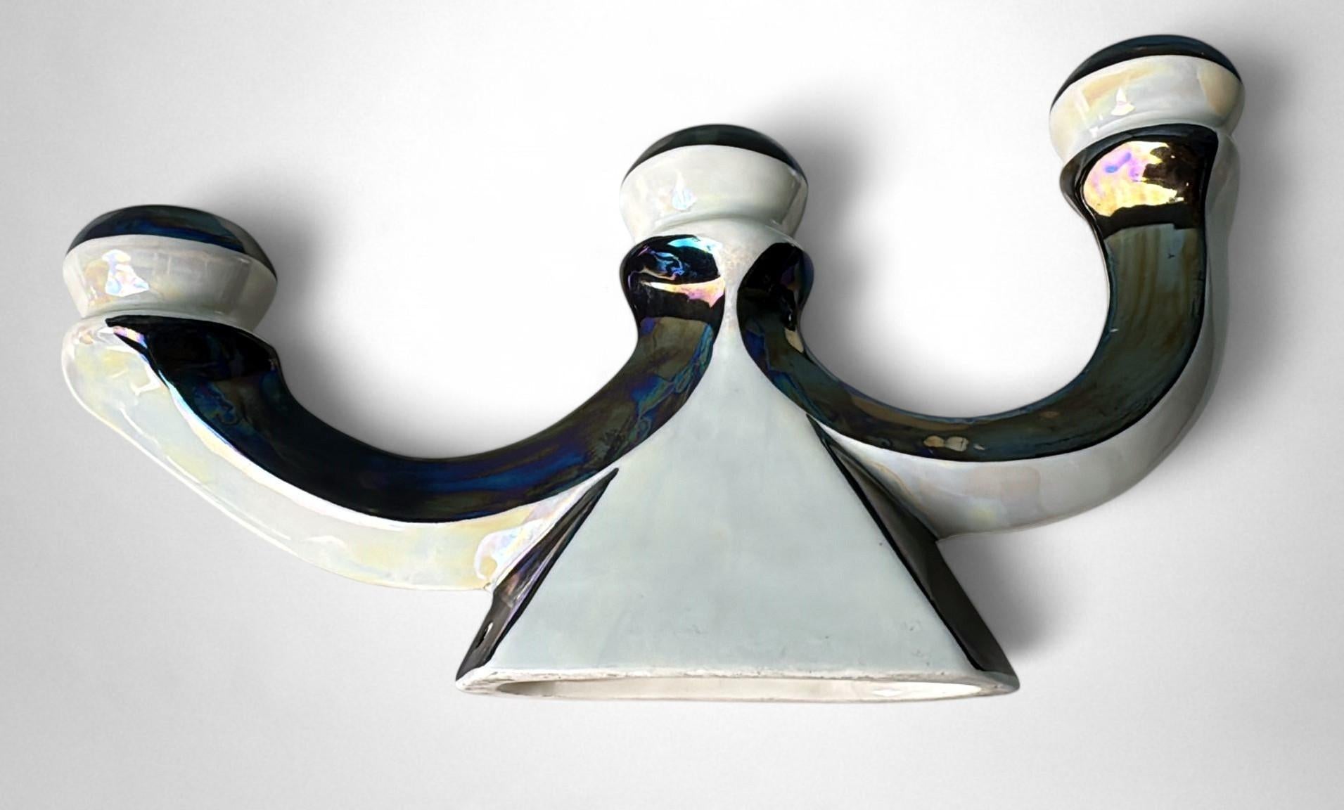 Coppia di portacandele in ceramica francese Art Déco con finitura a lustro iridescente in vendita 3