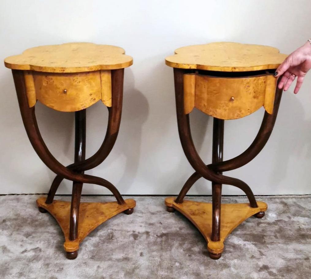 Art Deco Pair of Italian Briar and Walnut Bedside Tables 12