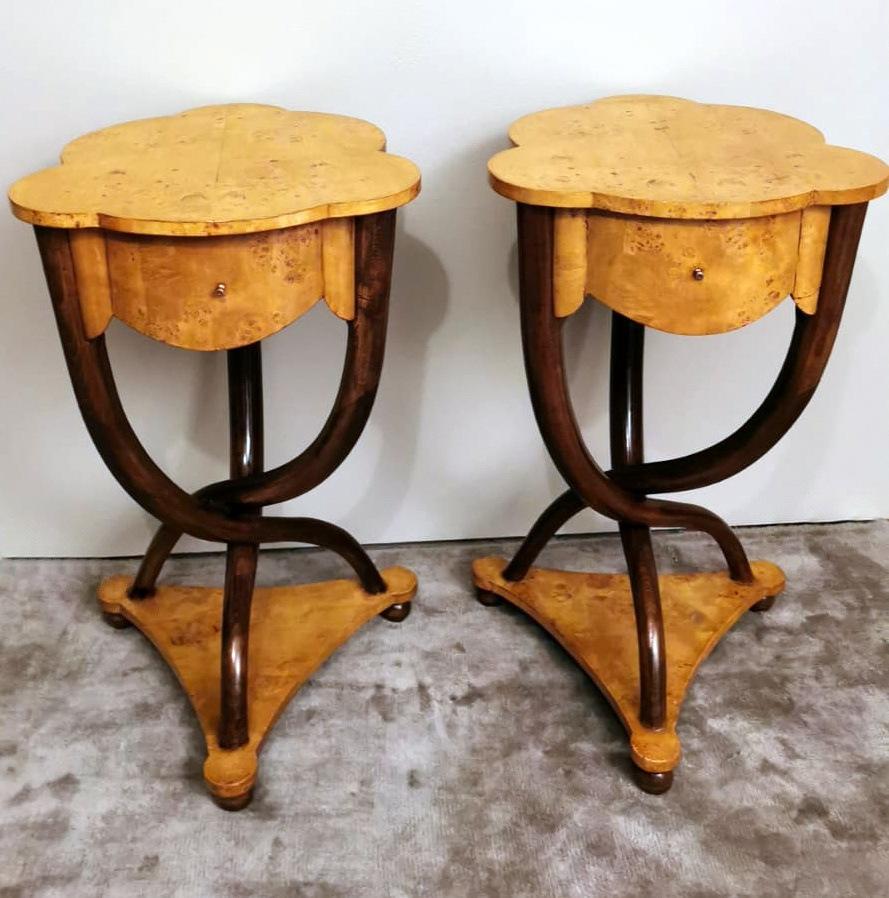 20th Century Art Deco Pair of Italian Briar and Walnut Bedside Tables