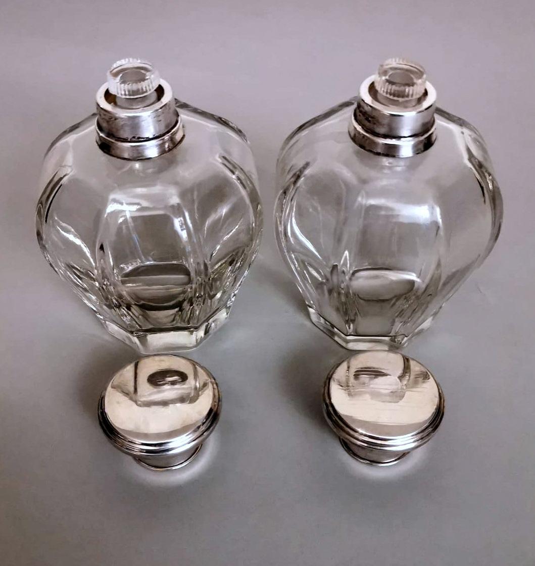 Art Deco Pair of Italian Crystal Toiletry Bottles and Silver Lid For Sale 3