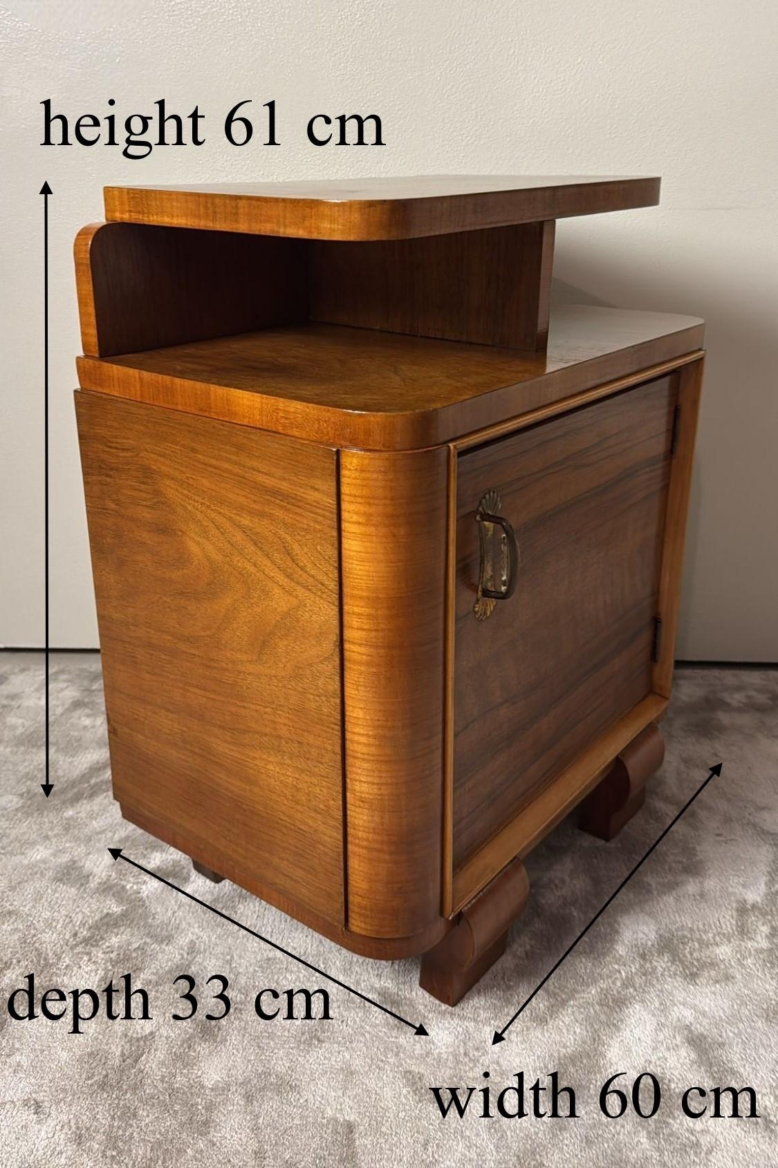 Art Deco Pair Of Italian Nightstands For Sale 14