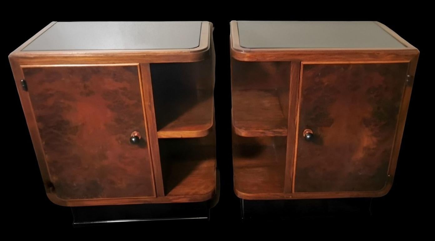 Hand-Crafted Art Deco Pair Of Italian Nightstands With Black Glass For Sale