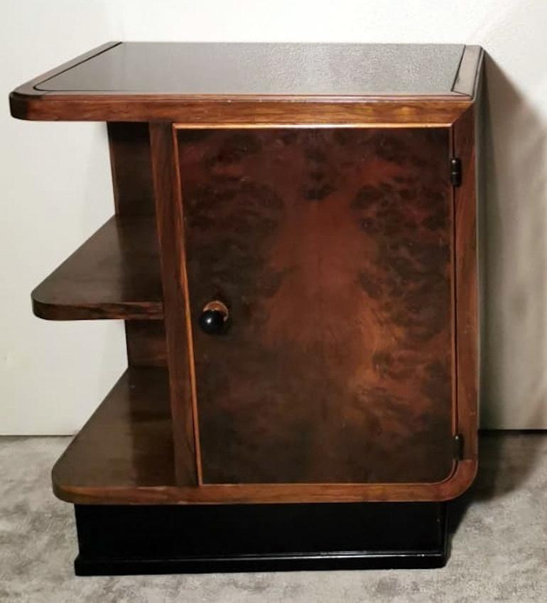Art Deco Pair Of Italian Nightstands With Black Glass For Sale 3