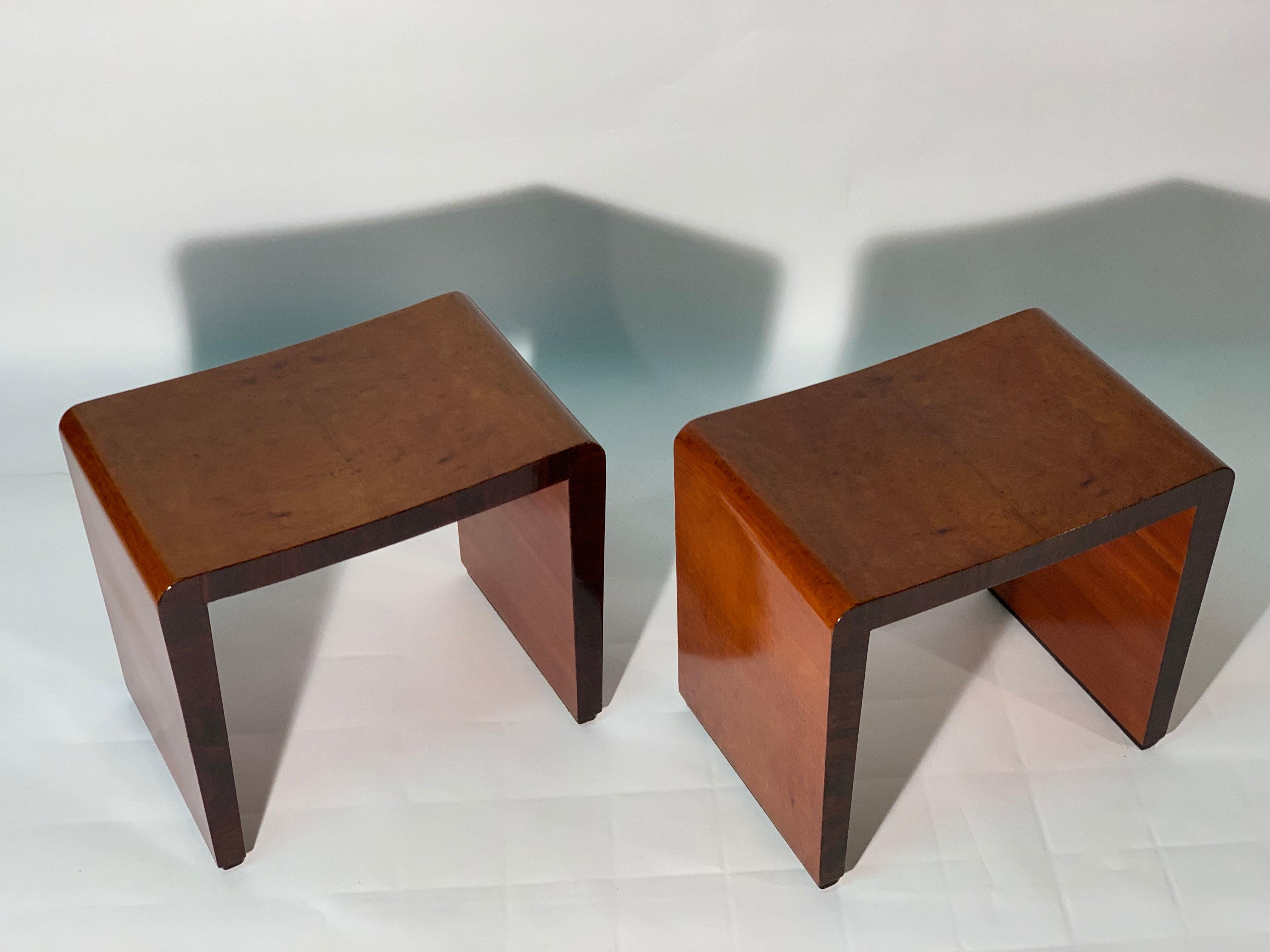 Art Deco Pair of Italian Rationalist U-Shaped Stools In Good Condition In Firenze, Toscana