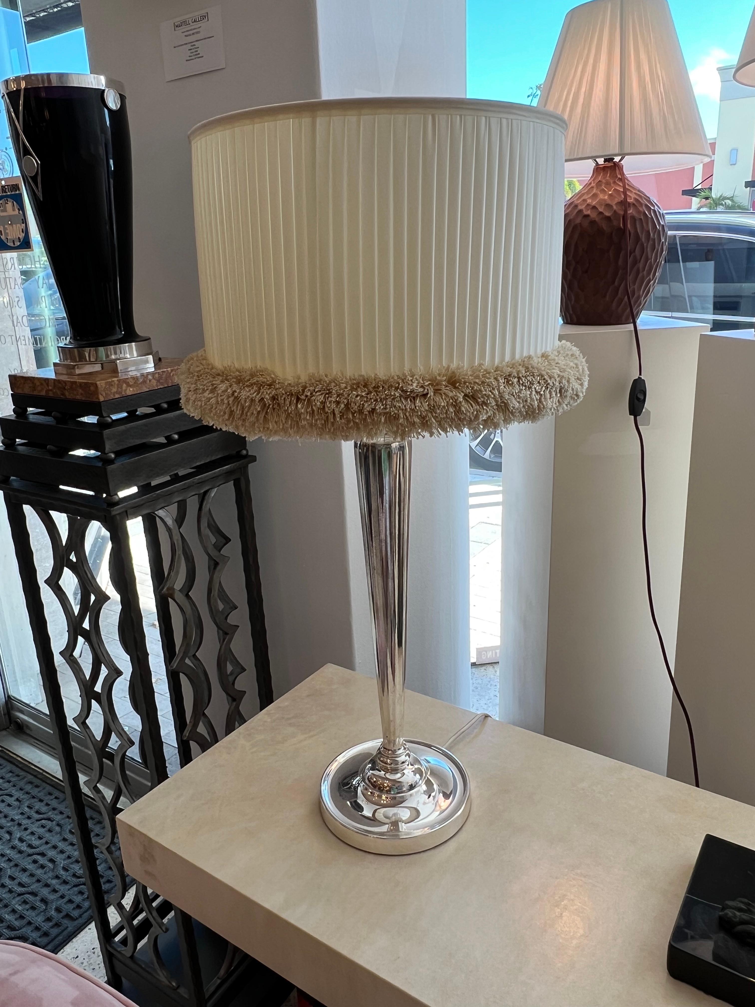 Art Deco Pair of Table Lamps in the style of Ruhlmann In Good Condition For Sale In Miami, FL