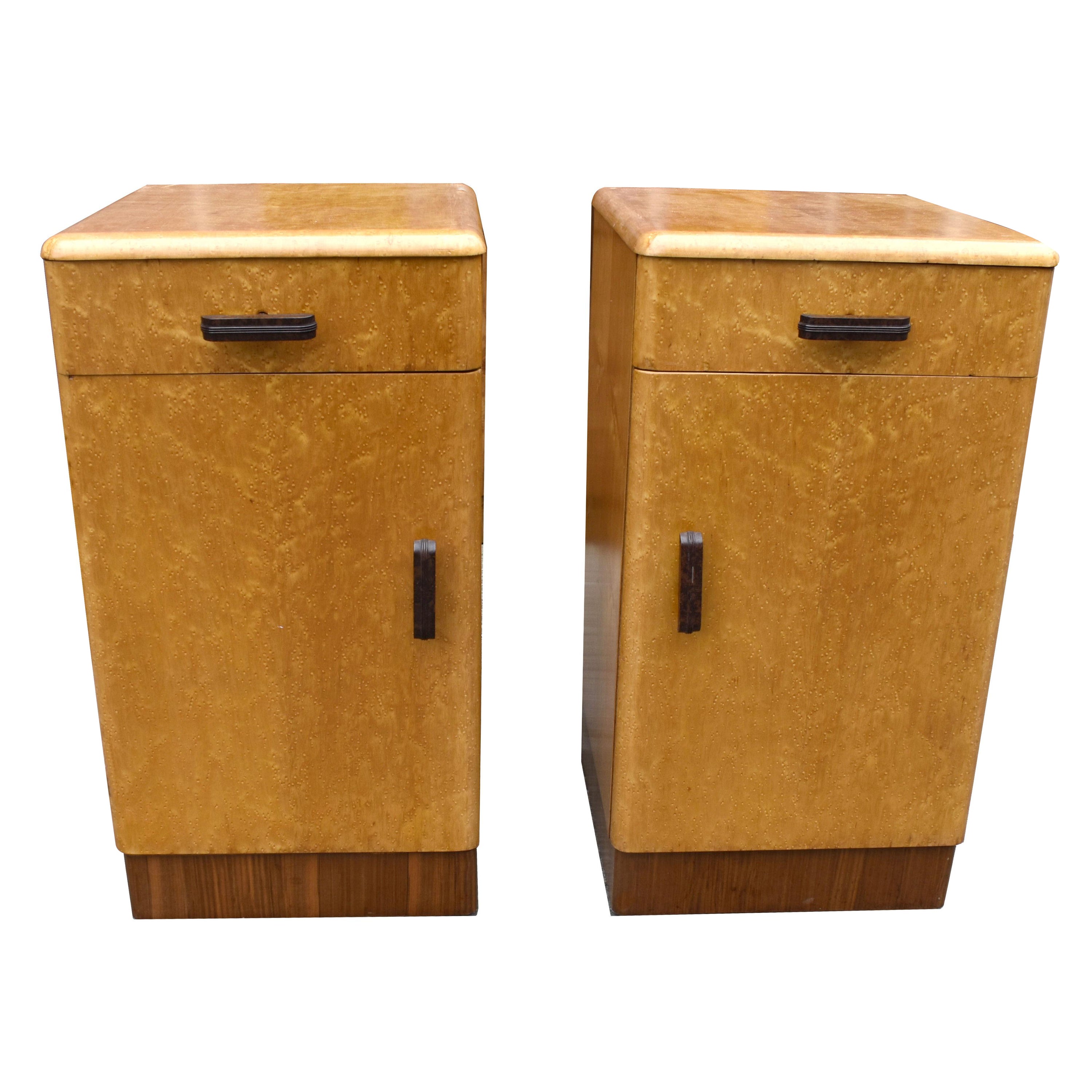 Art Deco Pair of Matching Bedside Cabinets in Blonde Maple, c1930
s