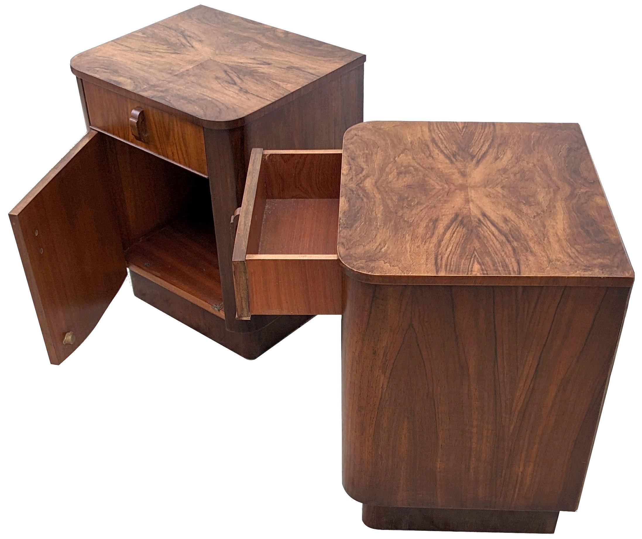Art Deco Pair of Matching Bedside Cabinets, Walnut, c1930 For Sale 2