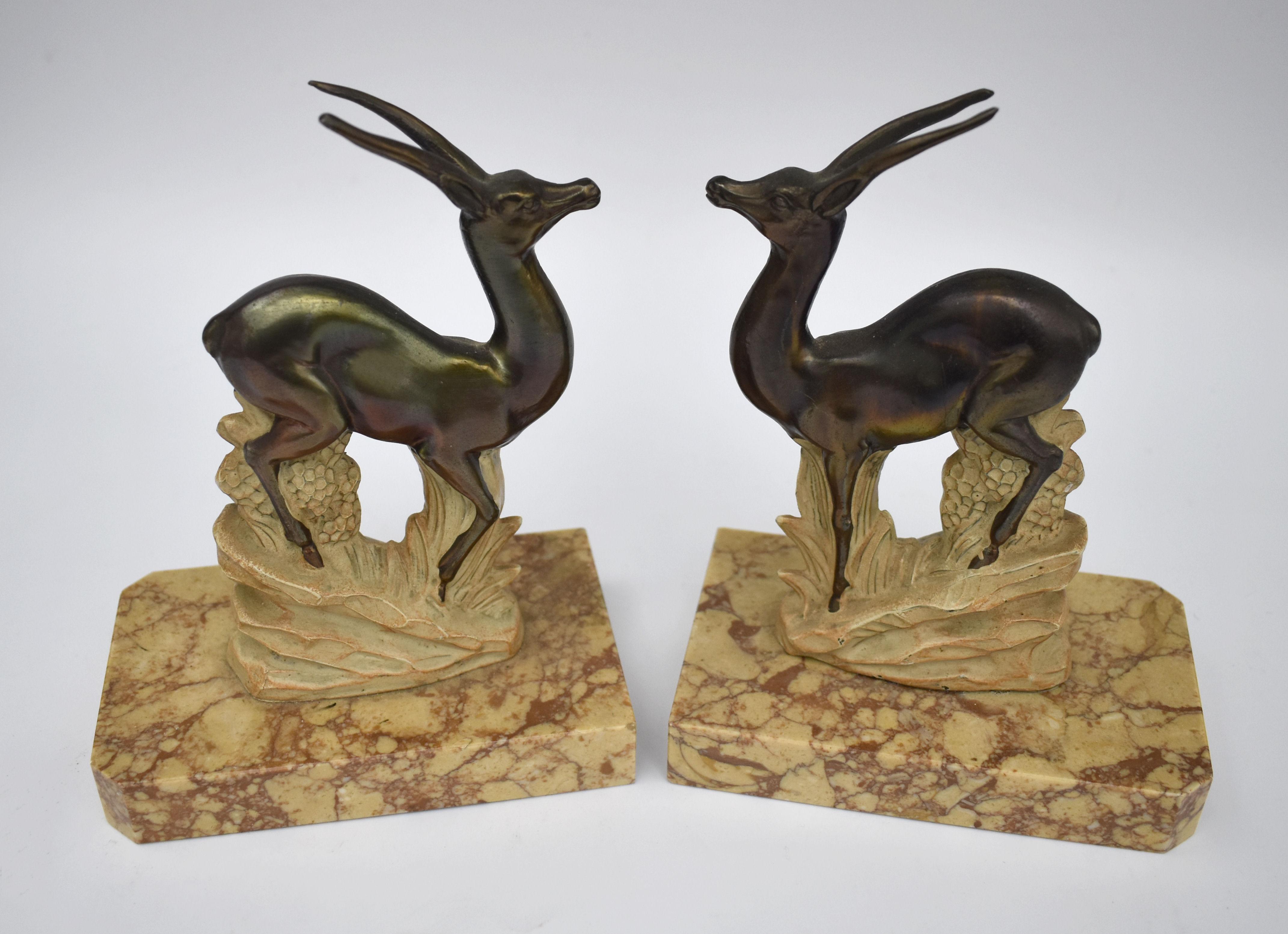Art Deco Pair of Matching Figurative Bookends, C1930 In Good Condition In Devon, England