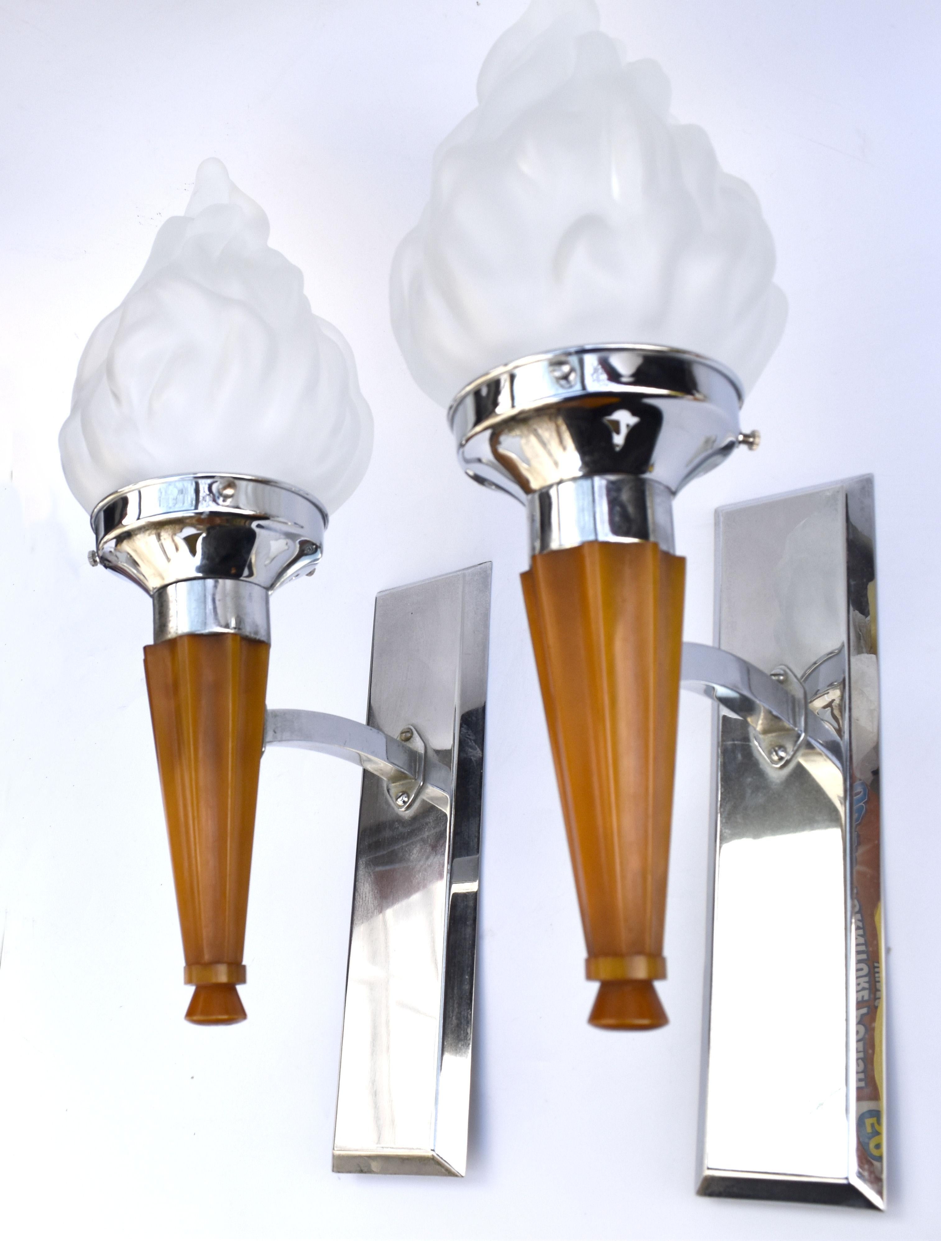 Art Deco Pair of Matching Flame Wall Light Sconces, Circa 1930's For Sale 2