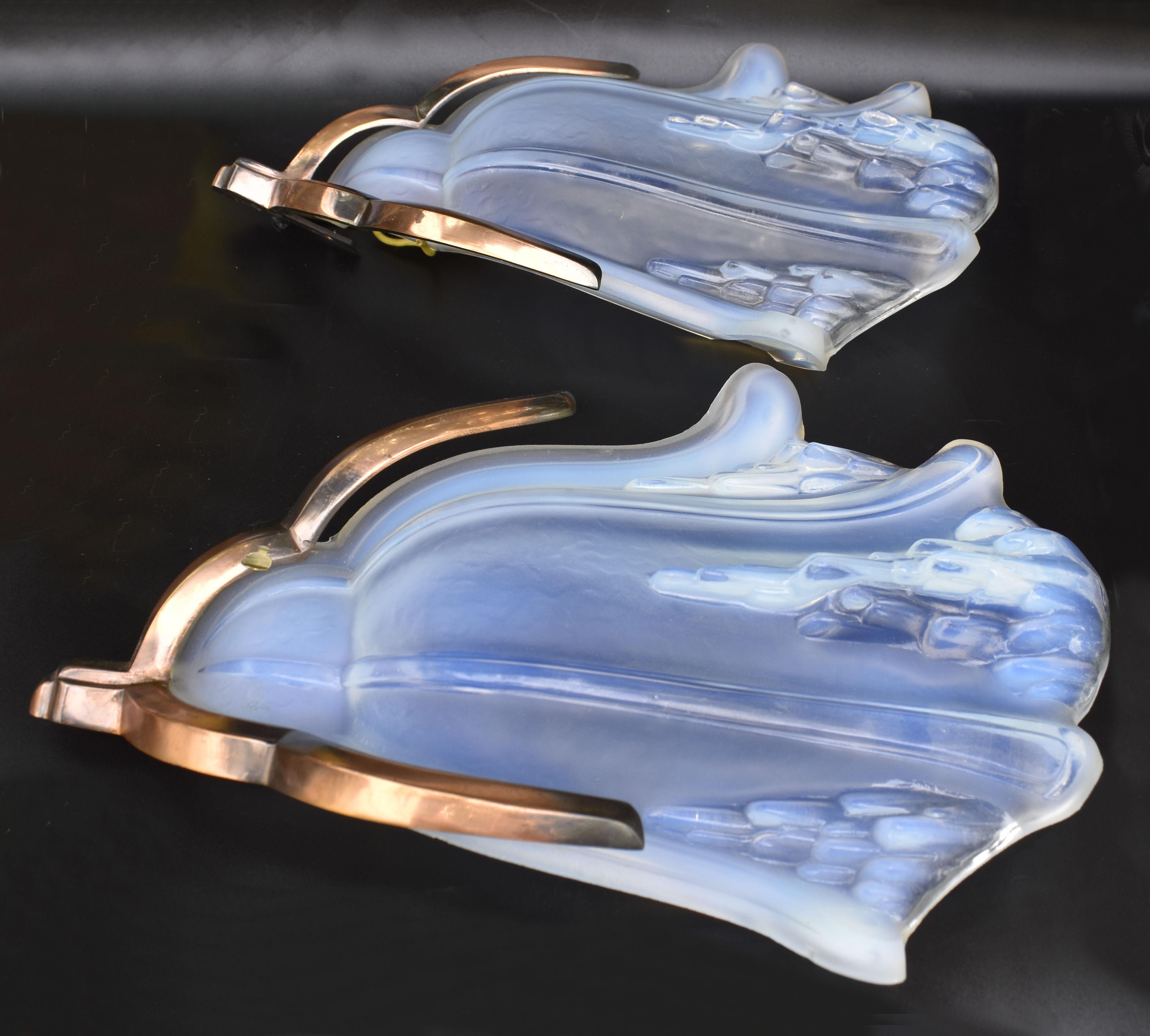 Art Deco Pair Of Opalescent Glass Wall Lights by Ezan, French, c1930 In Good Condition In Devon, England