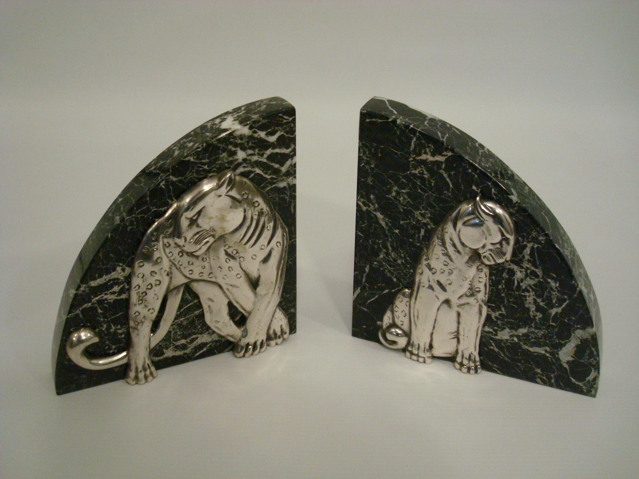 Art Deco Pair of Panther Bookends, Silvered Bronze and Marble - France, 1920s 3