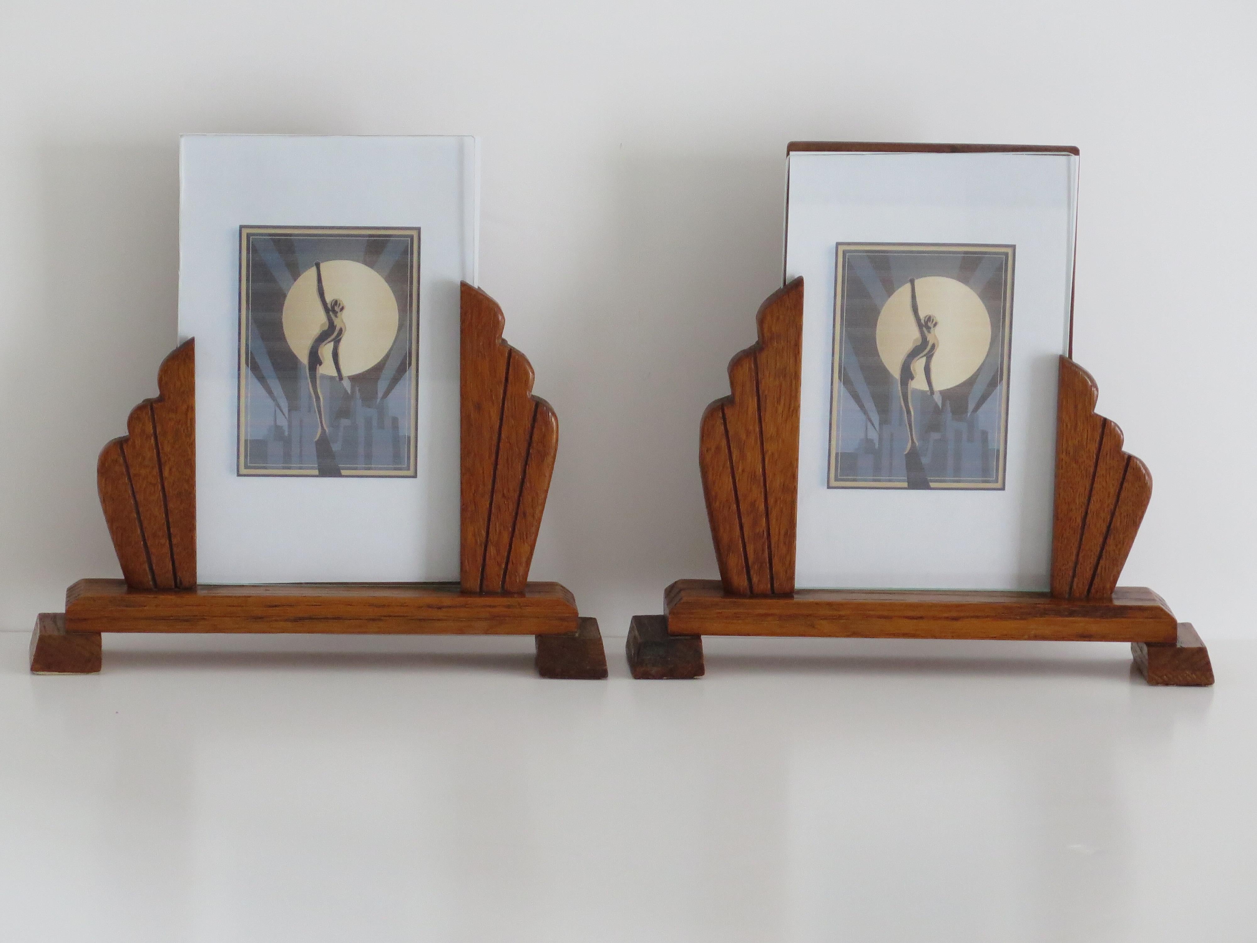 Art Deco PAIR of Period Photo Frames Handmade in Oak with Fan Sides, circa 1930 For Sale 4