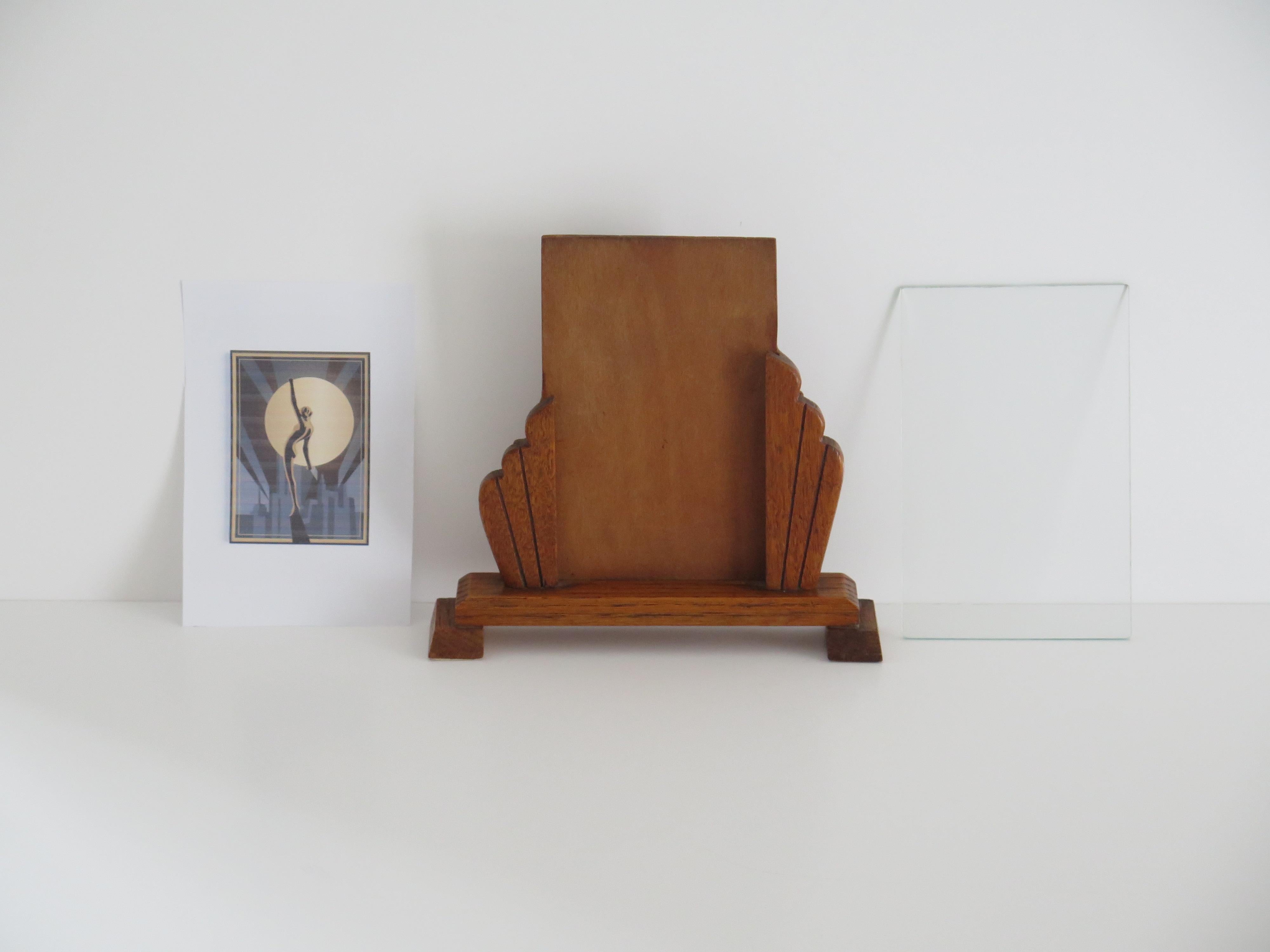 Art Deco PAIR of Period Photo Frames Handmade in Oak with Fan Sides, circa 1930 For Sale 5