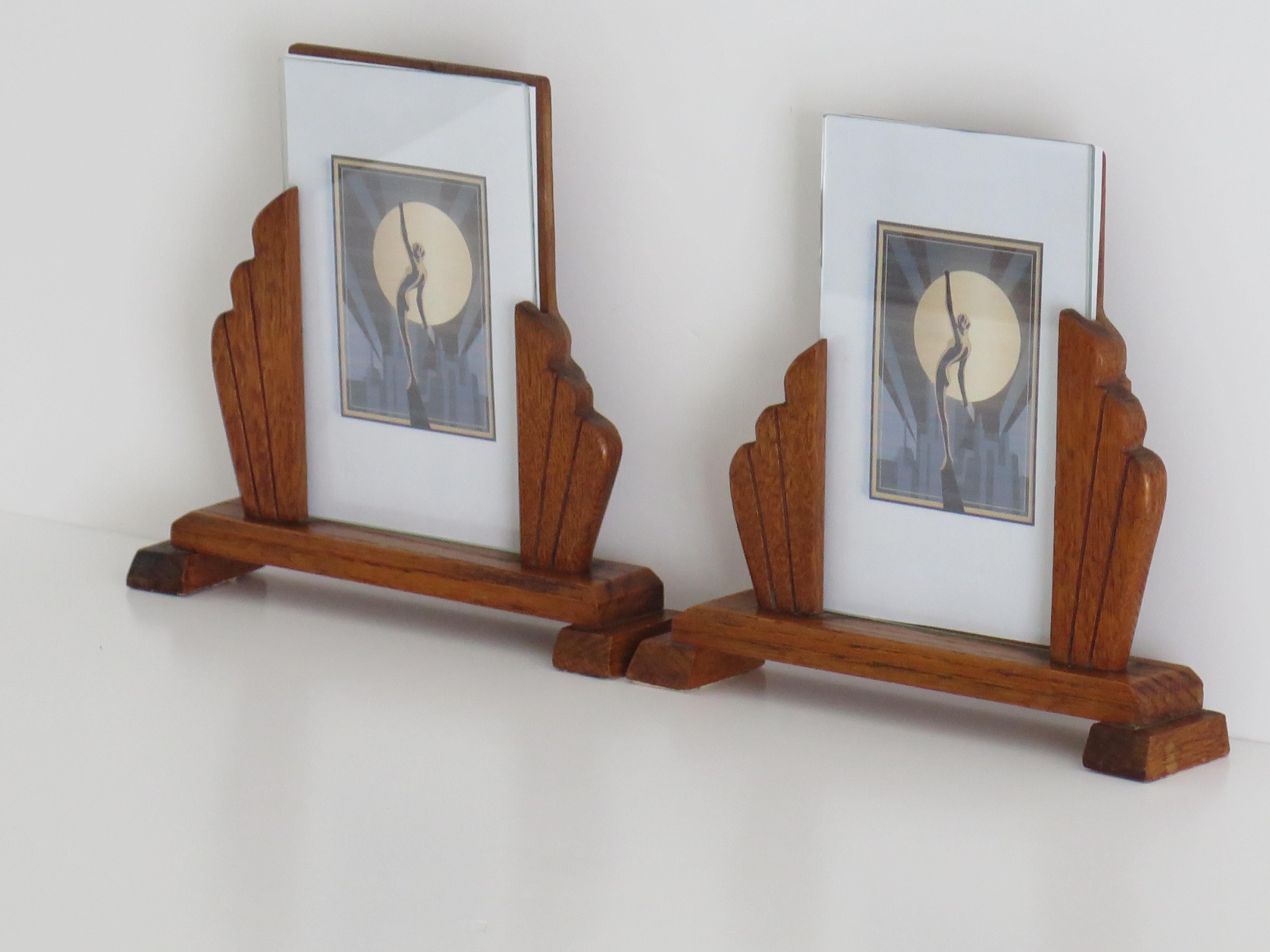 Art Deco PAIR of Period Photo Frames Handmade in Oak with Fan Sides, circa 1930 For Sale 3