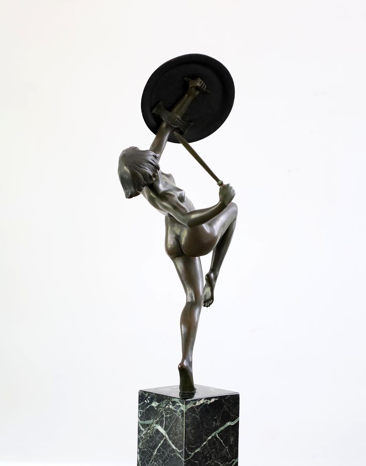 Art Decó Pareja de esculturas del artista francés Pierre Le Faguays, Francia 1930 Francés en venta
