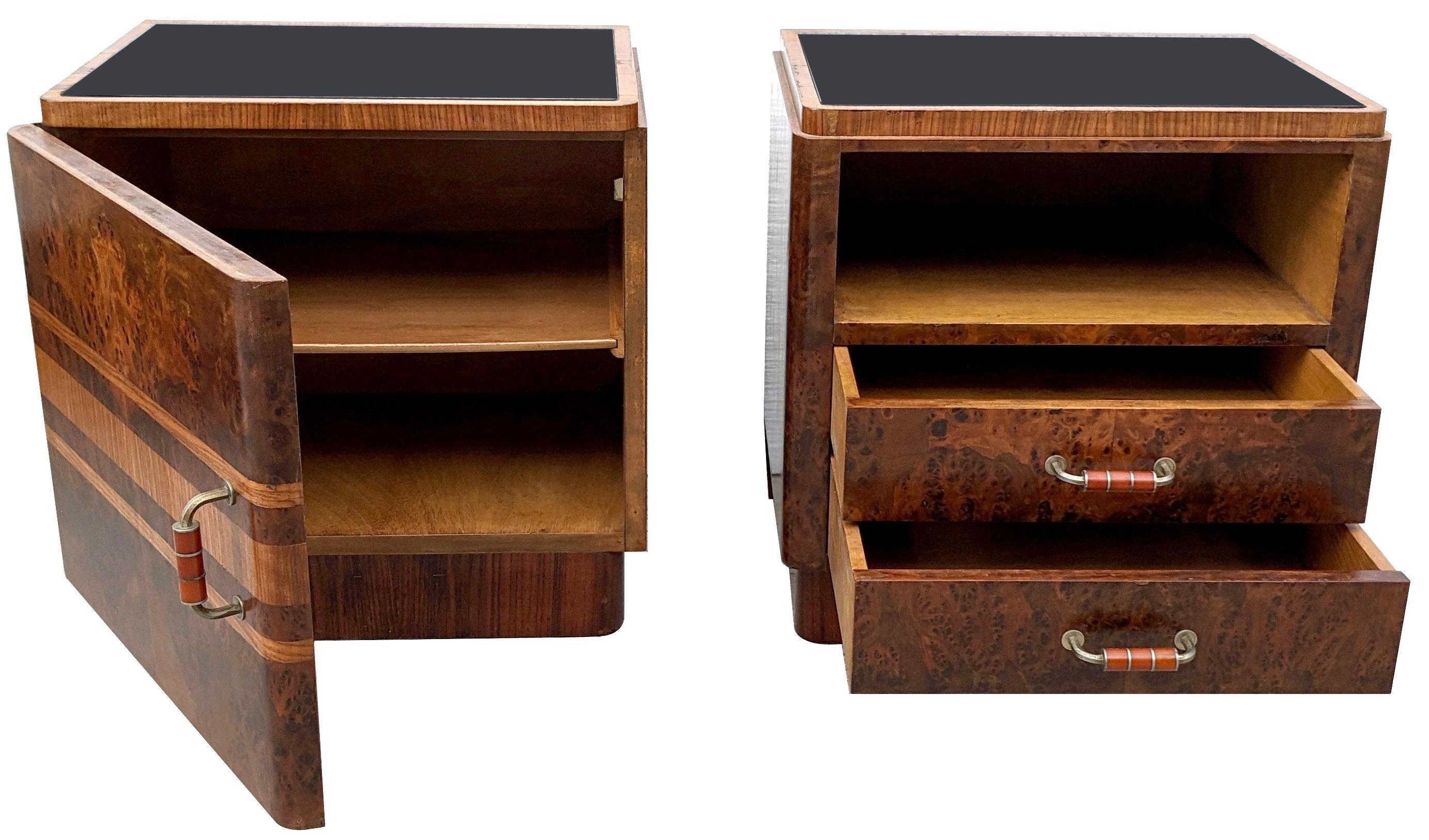 Art Deco Pair of Stylish 'His & Hers'  Bedside Table Nightstands, Italian, c1930 In Good Condition For Sale In Devon, England