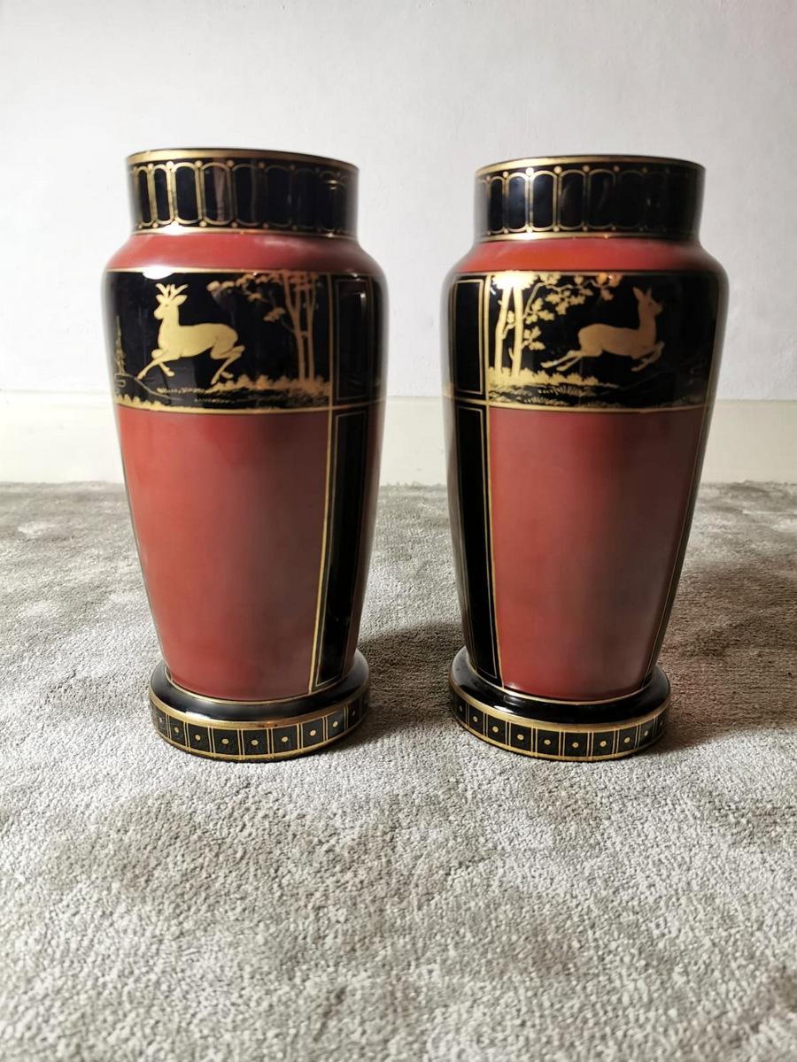 We kindly suggest you read the whole description, because with it we try to give you detailed technical and historical information to guarantee the authenticity of our objects.
Wonderful pair of Art Deco vases in polished black opaline glass (the