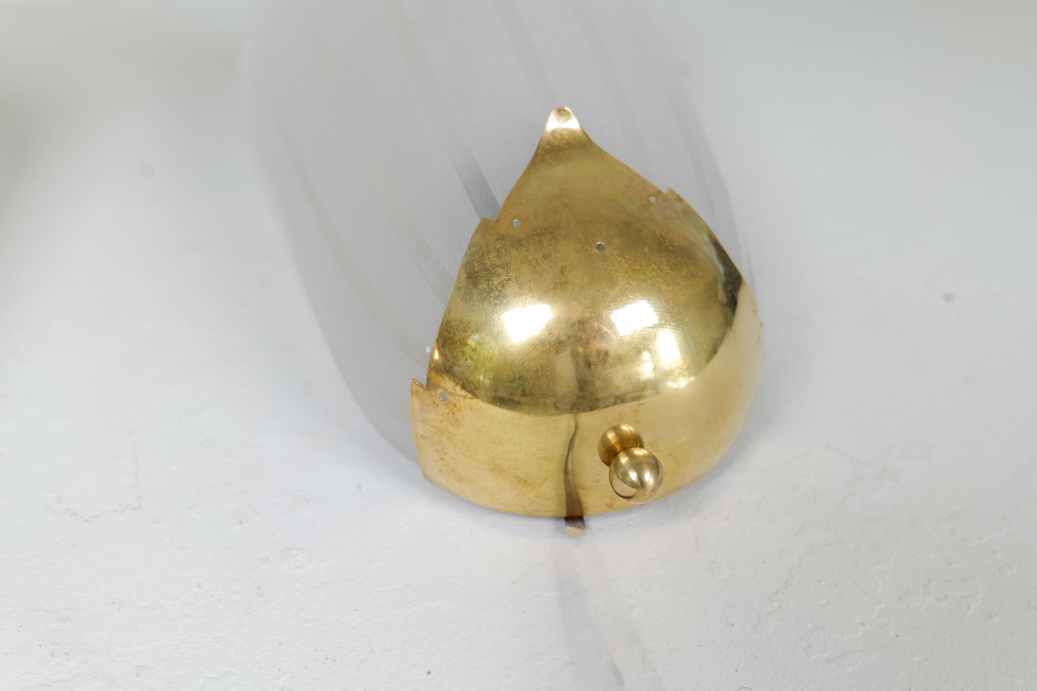Art Deco Pair of Wall Lights Brass and Glass Sweden 1930s For Sale 2